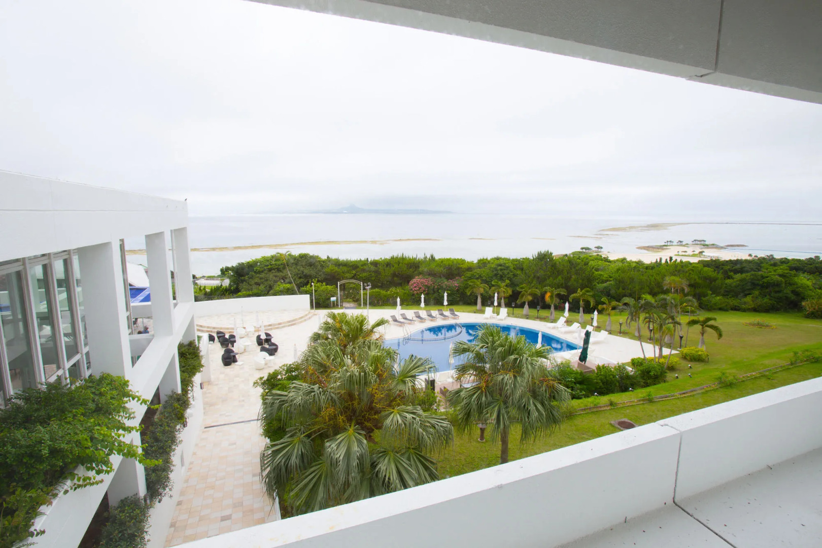 Royal View Hotel Churaumi