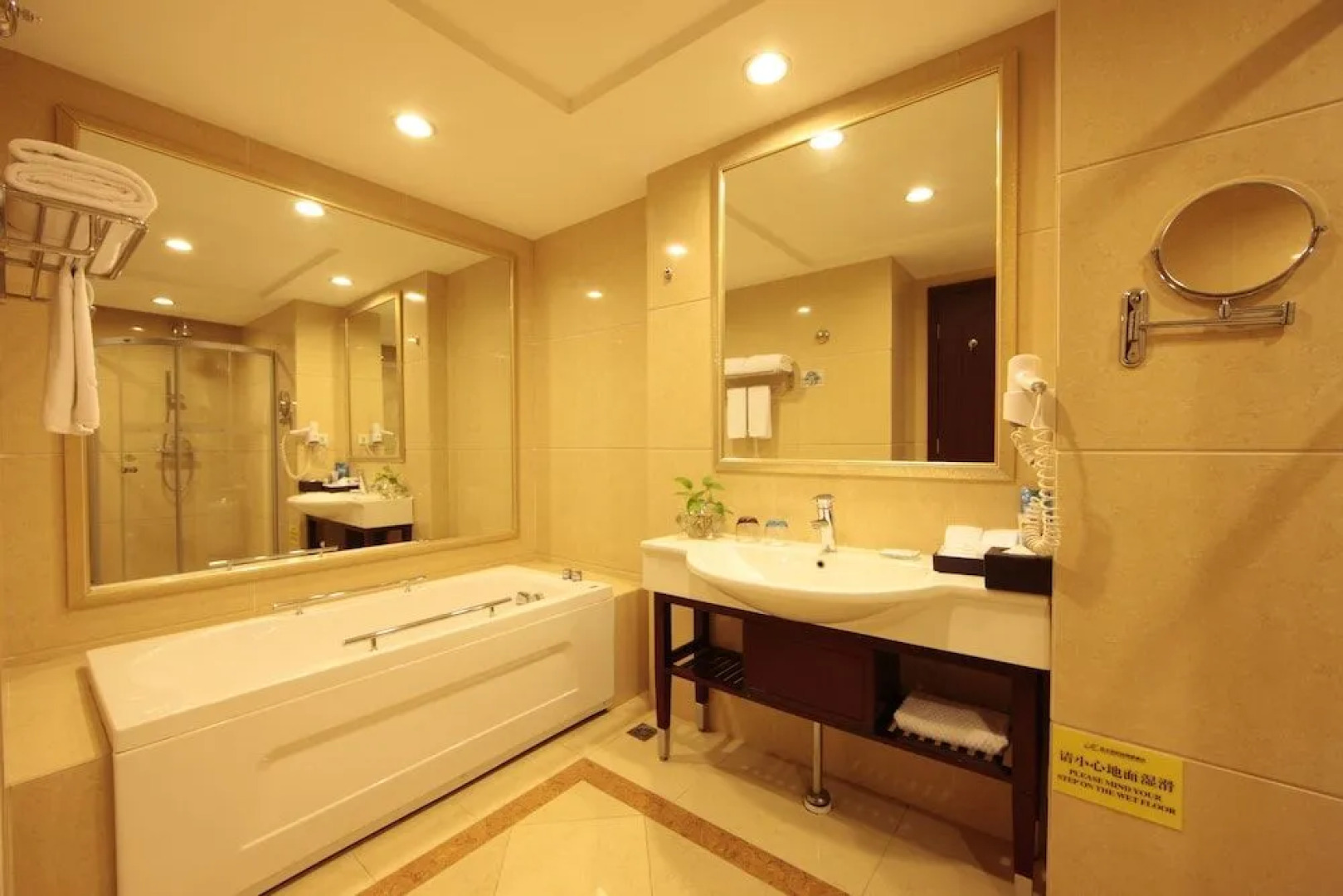 Phoenix Hotel Shaoguan