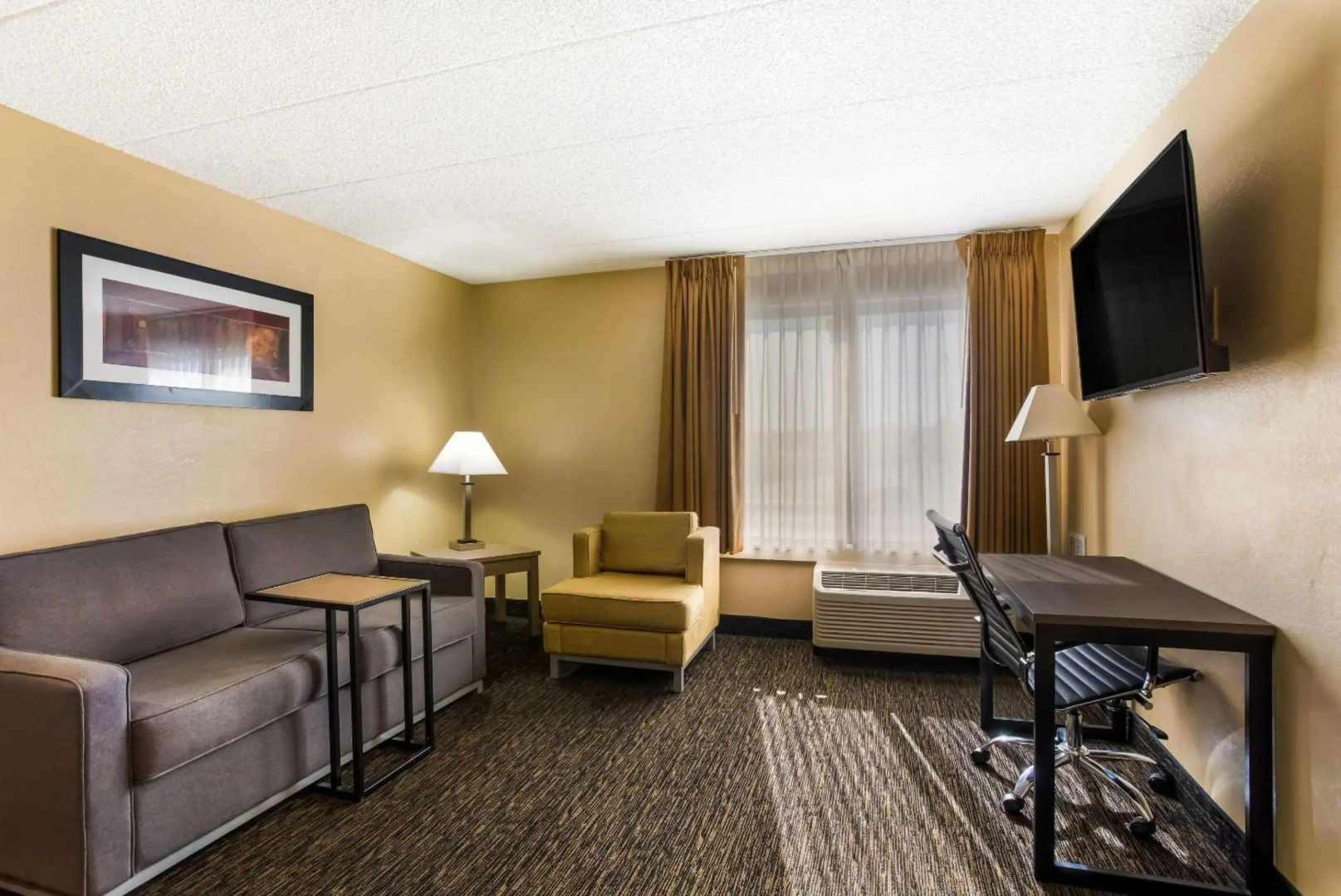 Quality Suites Milwaukee Airport