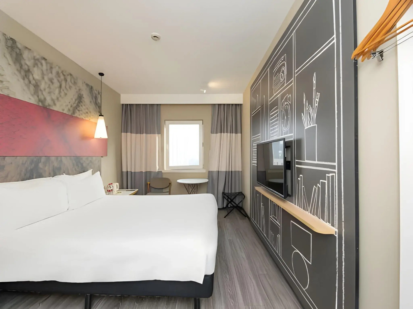 ibis Shanghai Lianyang