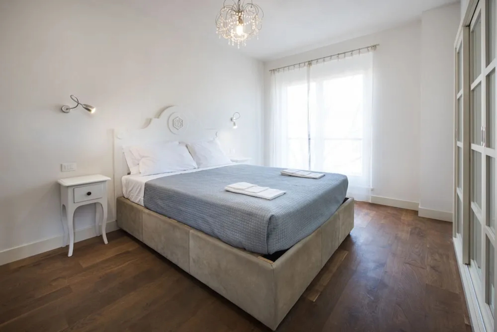 Corso Emanuele Apartments