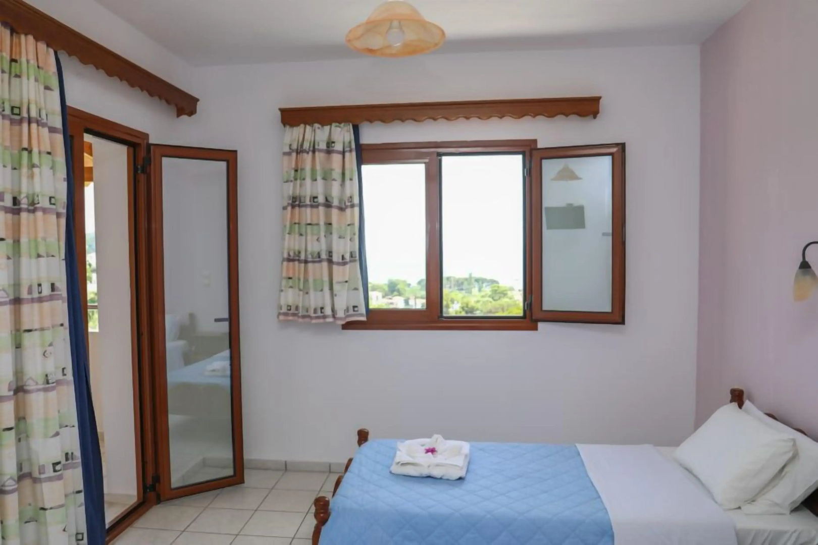Zorbas Family House