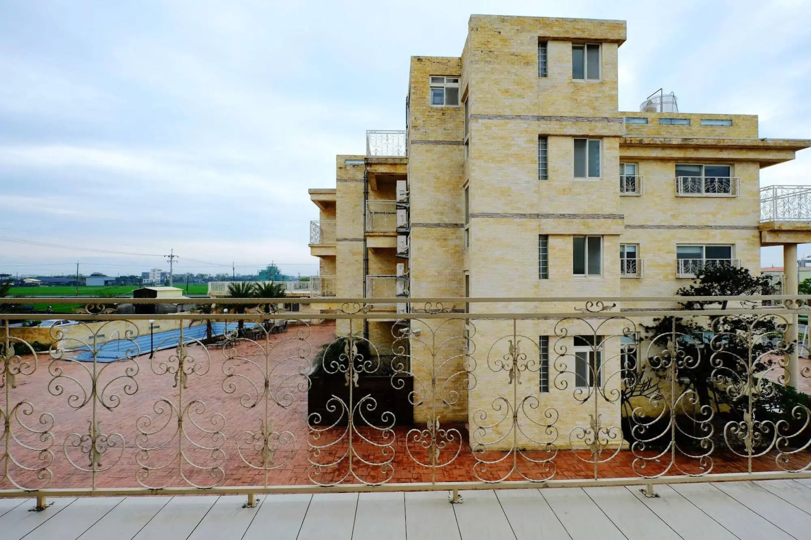 Kuan Pin Four Season Villa