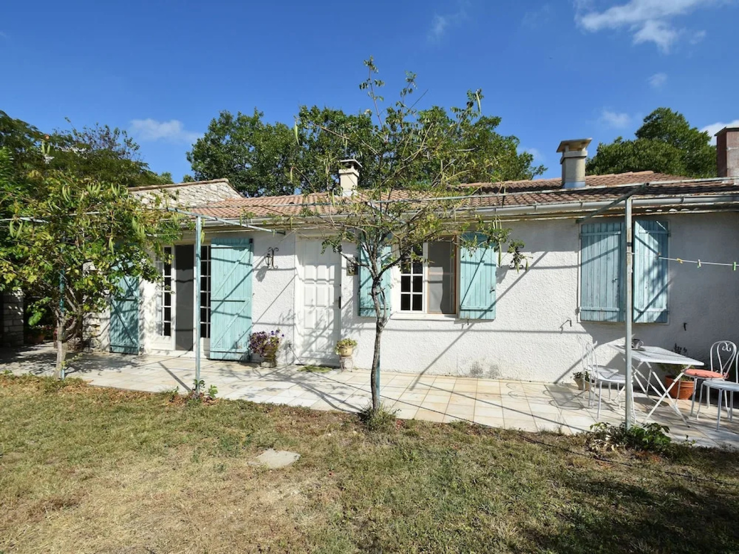 Modern Holiday Home in Languedoc-roussillon With Pool