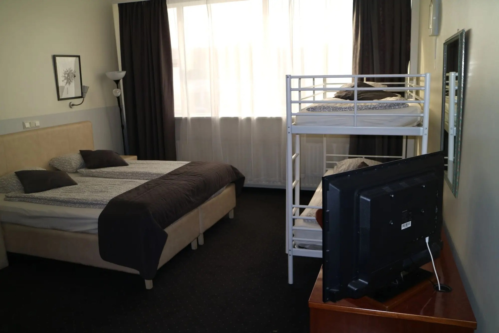 Arctic Comfort Hotel