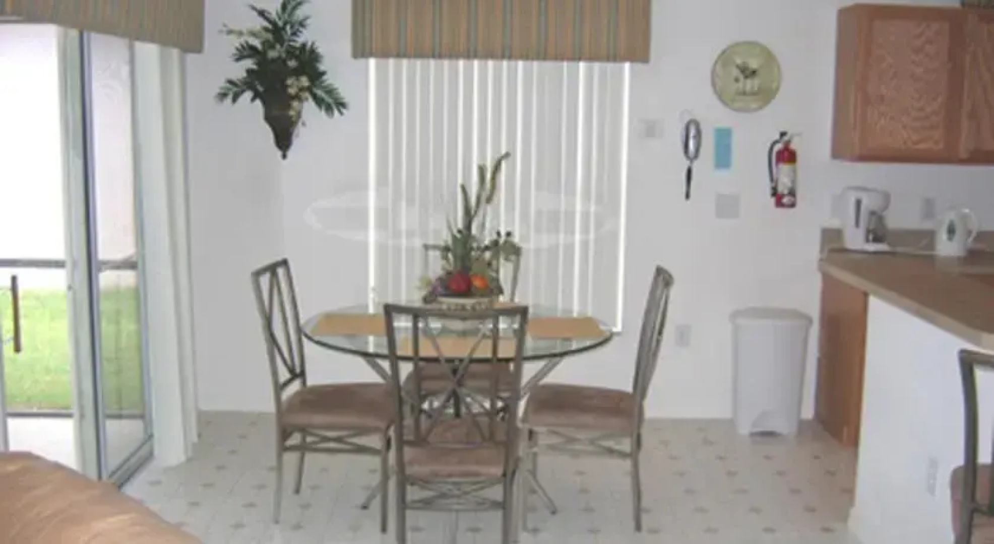 Four Bedroom House in Windsor Park by CFL Vacations