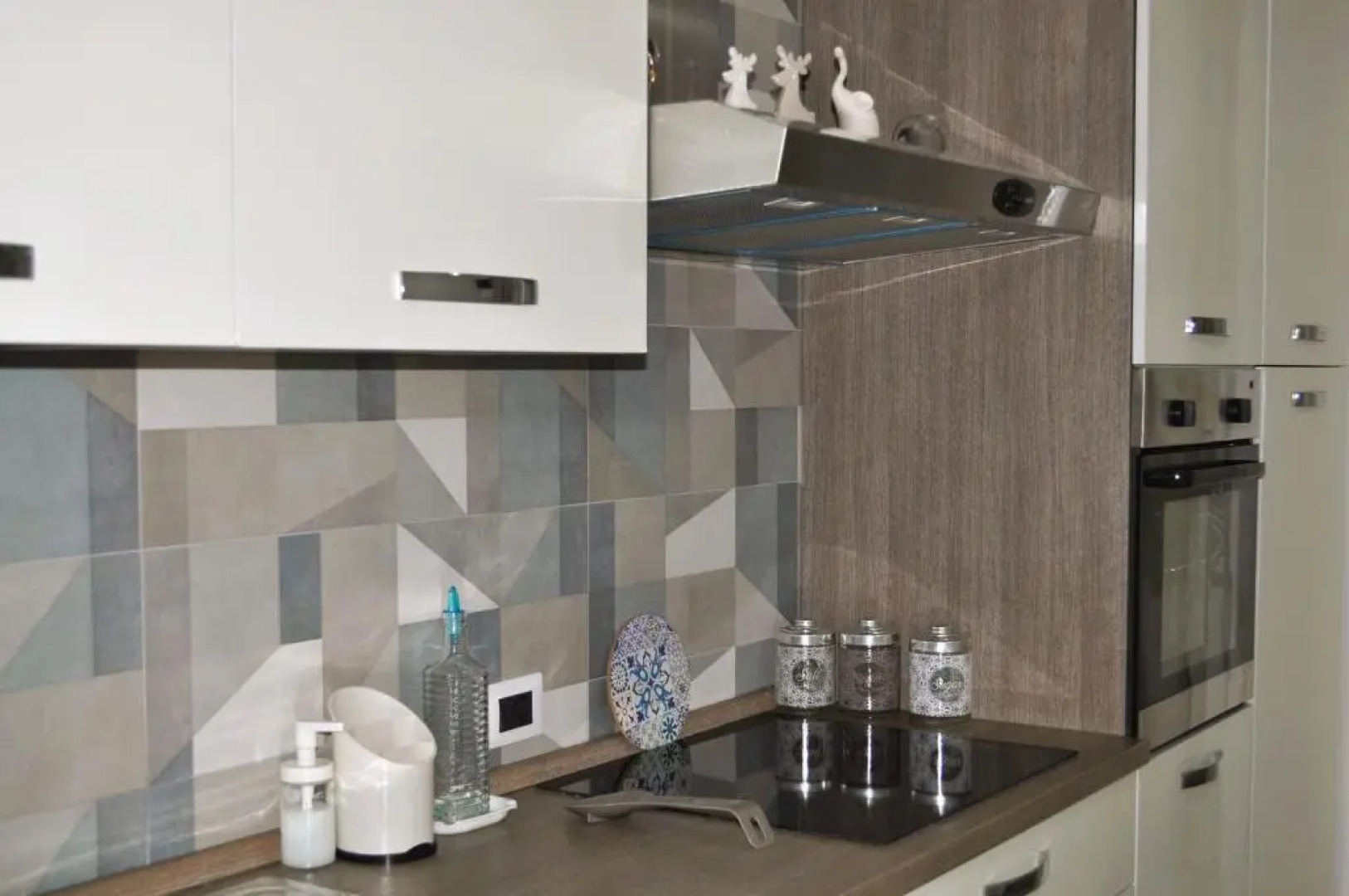 Anna's home 2 - Luminoso appartamento nel centro storico