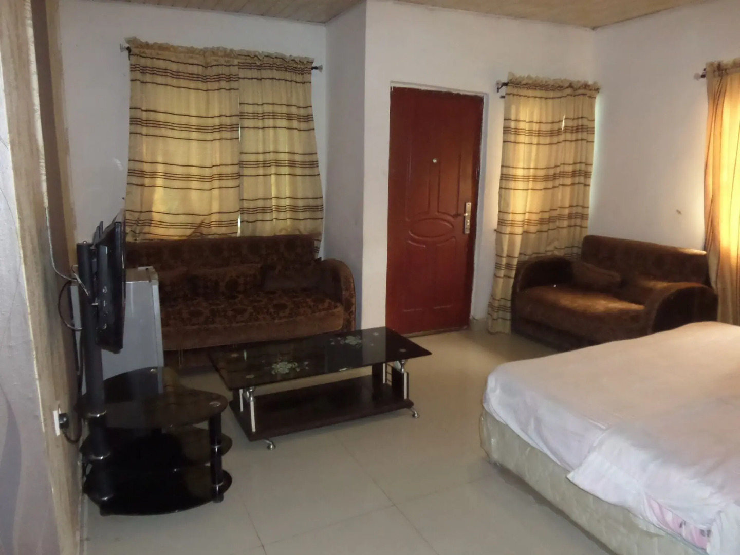 Keblat Hotel  Suites