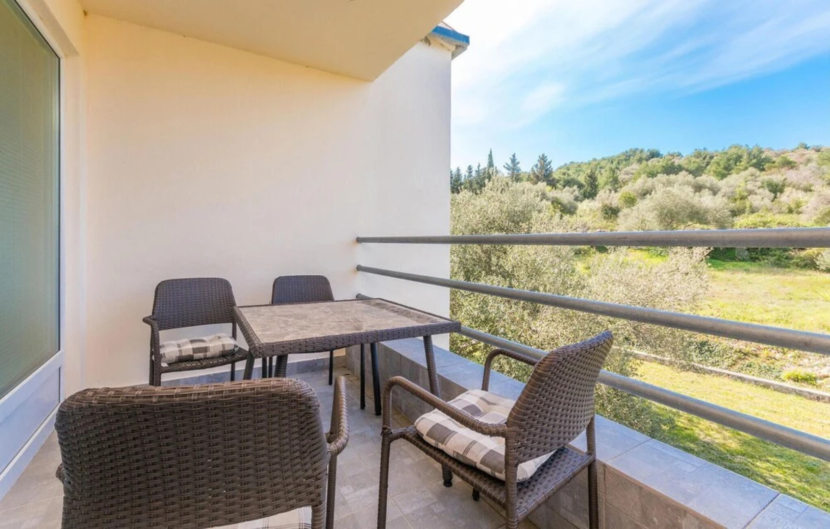 Amazing Apartment in Banj With Wifi and 2 Bedrooms