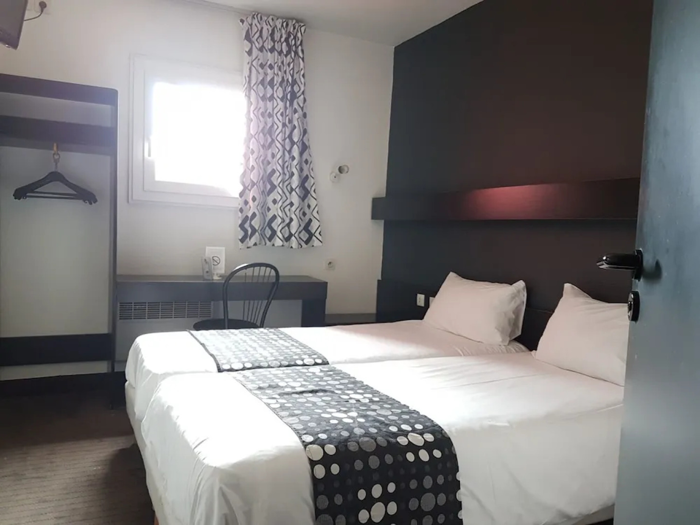 Best Hotel Paris Nord La Croix Verte