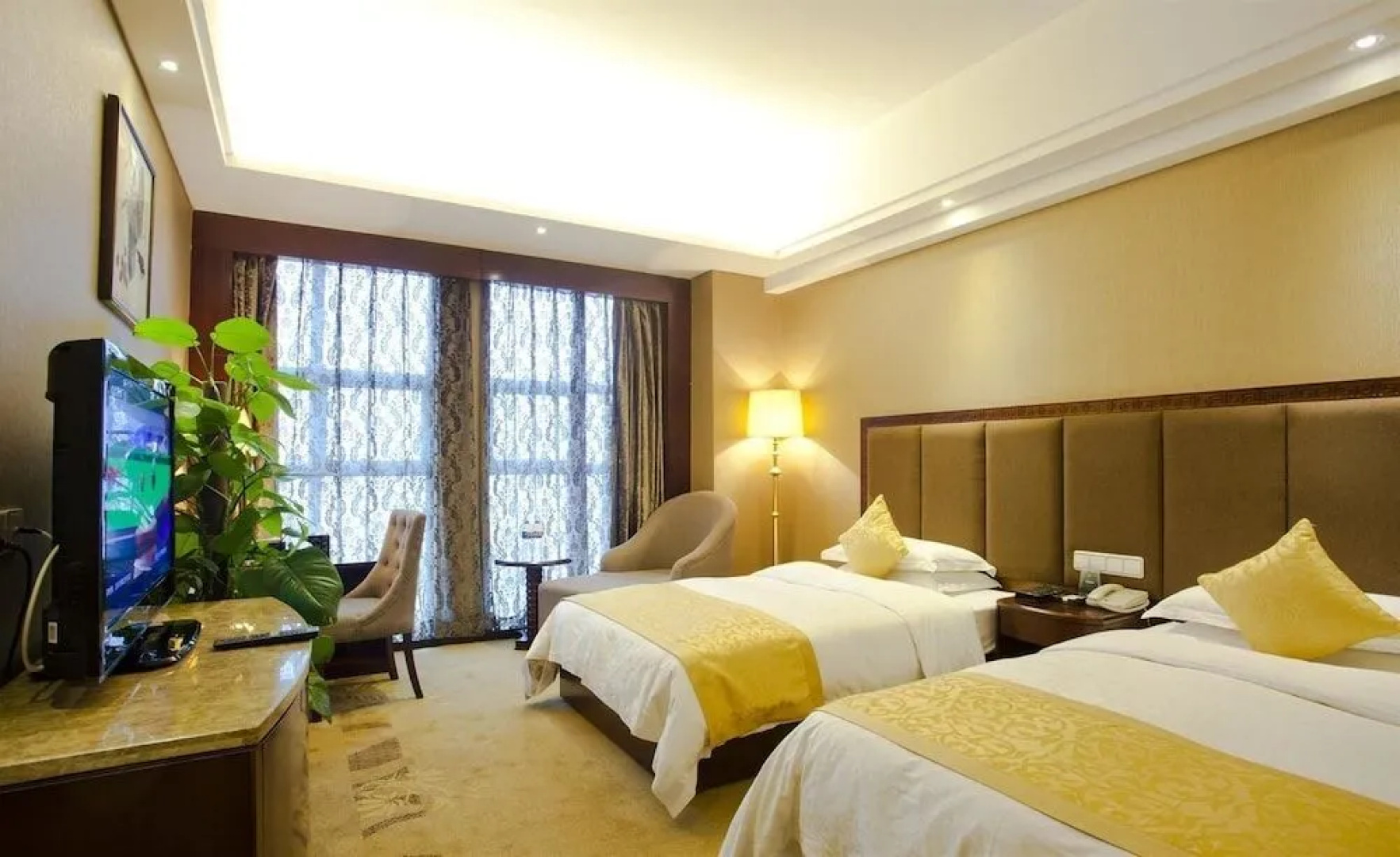 Changsha Xingwei Huatian Hotel
