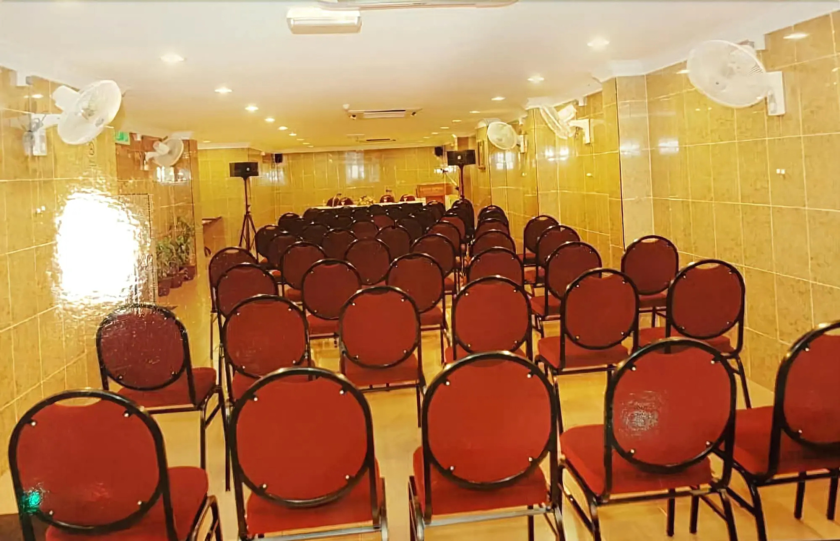 Lotus Family Hotel, Medan Tuanku