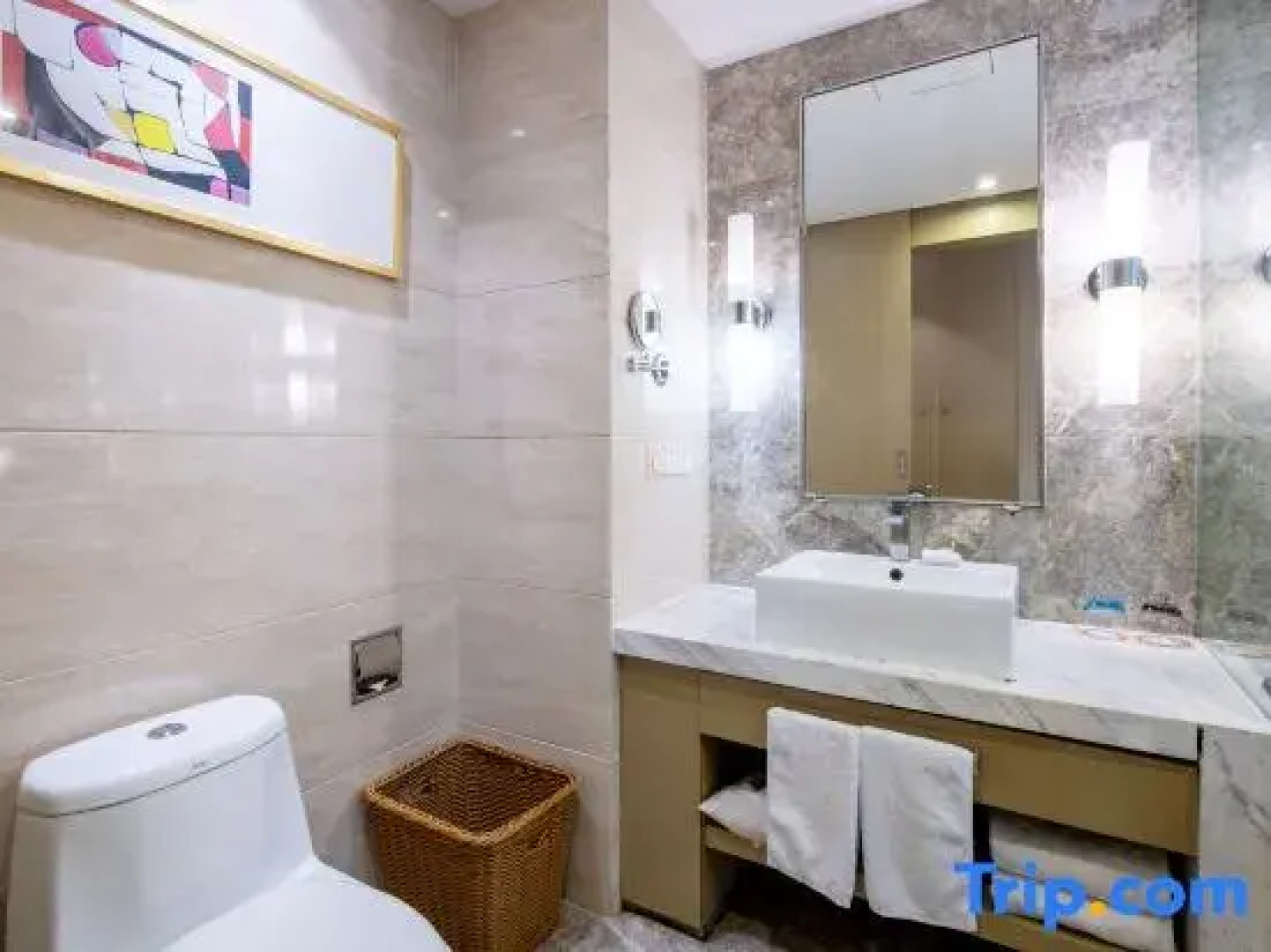 Shanghai Lujiazui Rezen Hotel