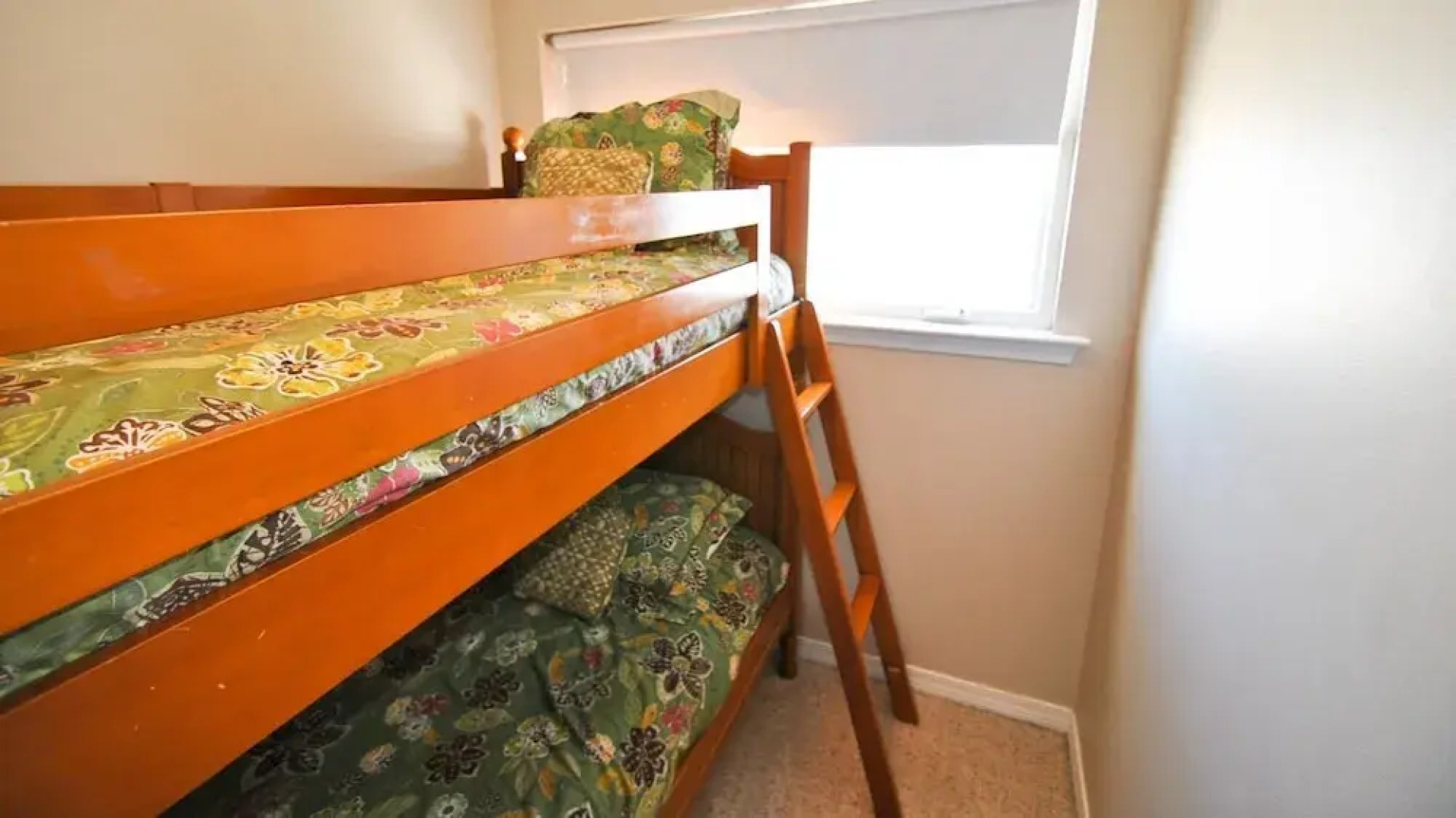 Kowabunga - You'll Love The Rooftop Deck And Private Heated Dipping Pool! Pet Friendly! 4 Bedroom Home by RedAwning