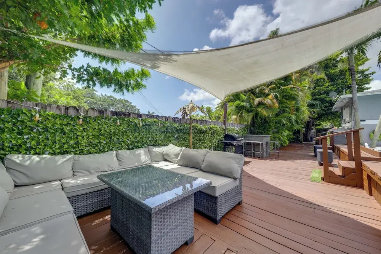 Private Oasis in West Park Near the Beach!