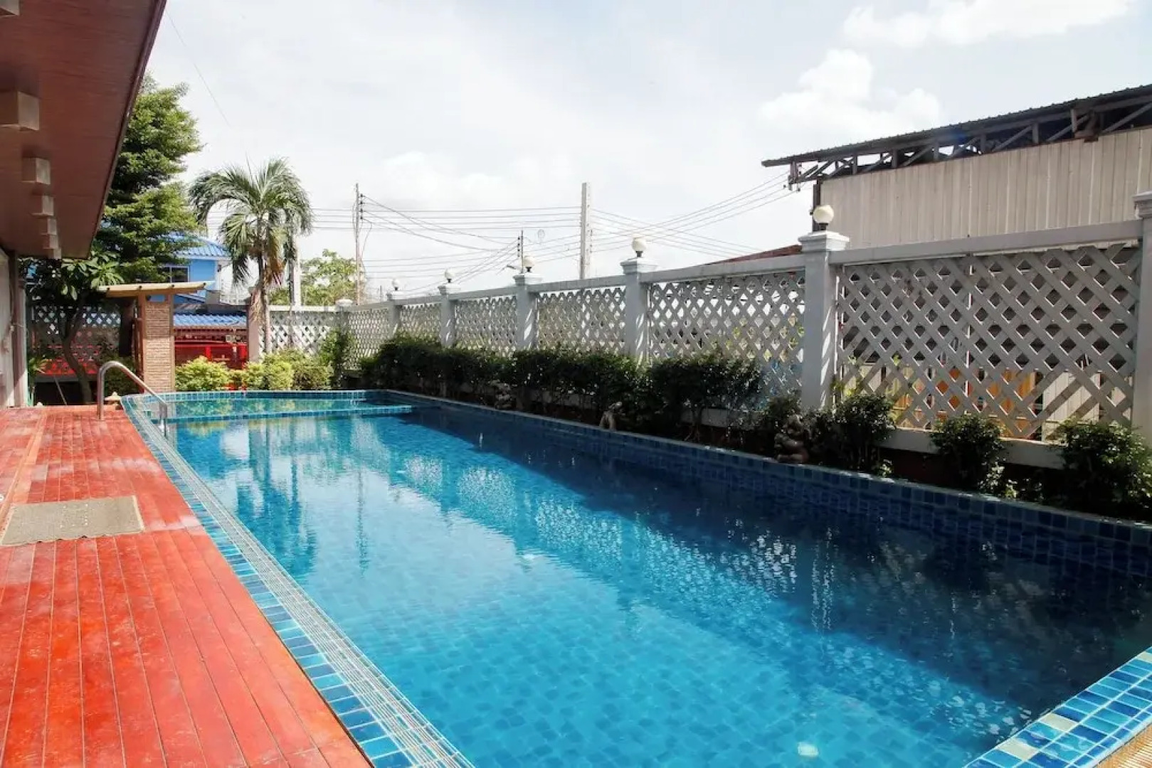 Convenient Grand Plus Hotel Suvarnabhumi