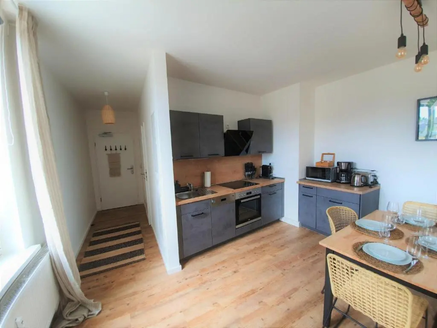 PB Ferienwohnungen - FeWo 3 - Stilvoll eingerichtetes Studio im Herzen Senftenbergs