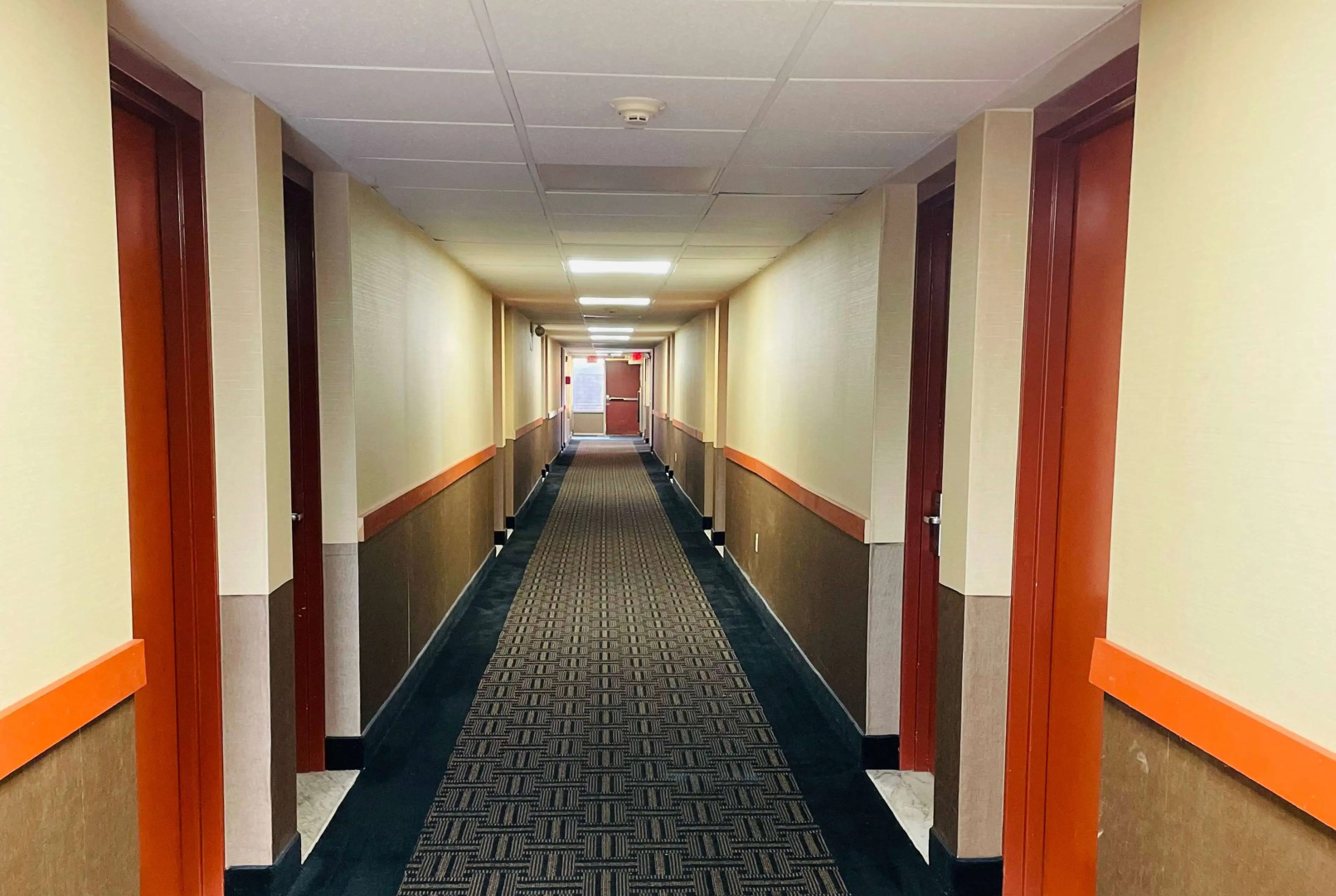 Super 8 by Wyndham Gloucester