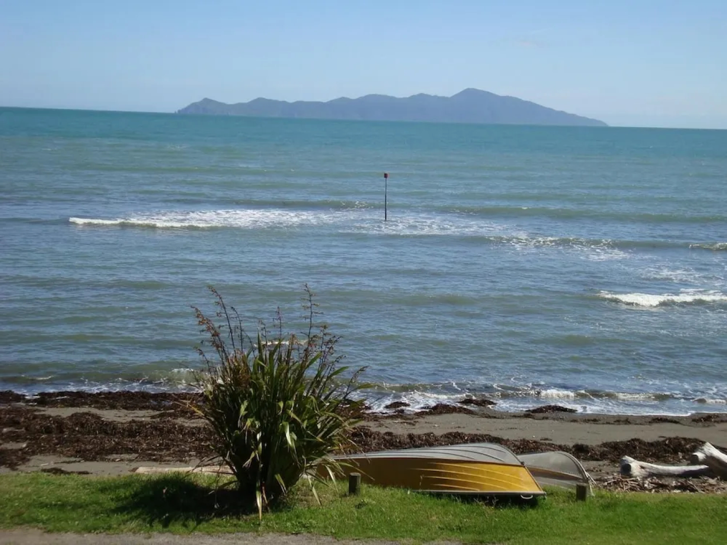 Kapiti Waves Beach Retreat