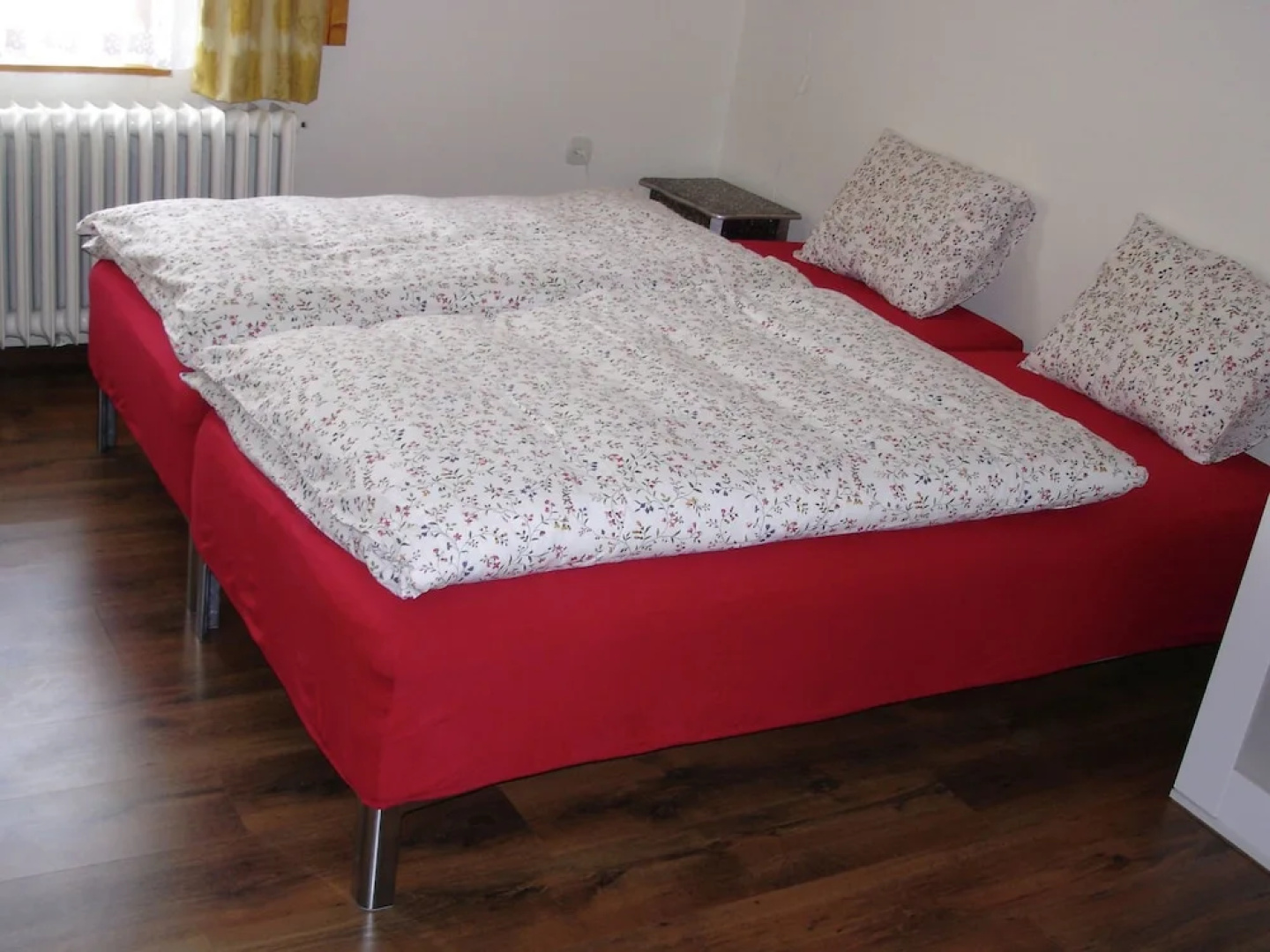 Holiday Home With Large Garden, Private Swimming Pool, Beautiful View and Directly by the Piste