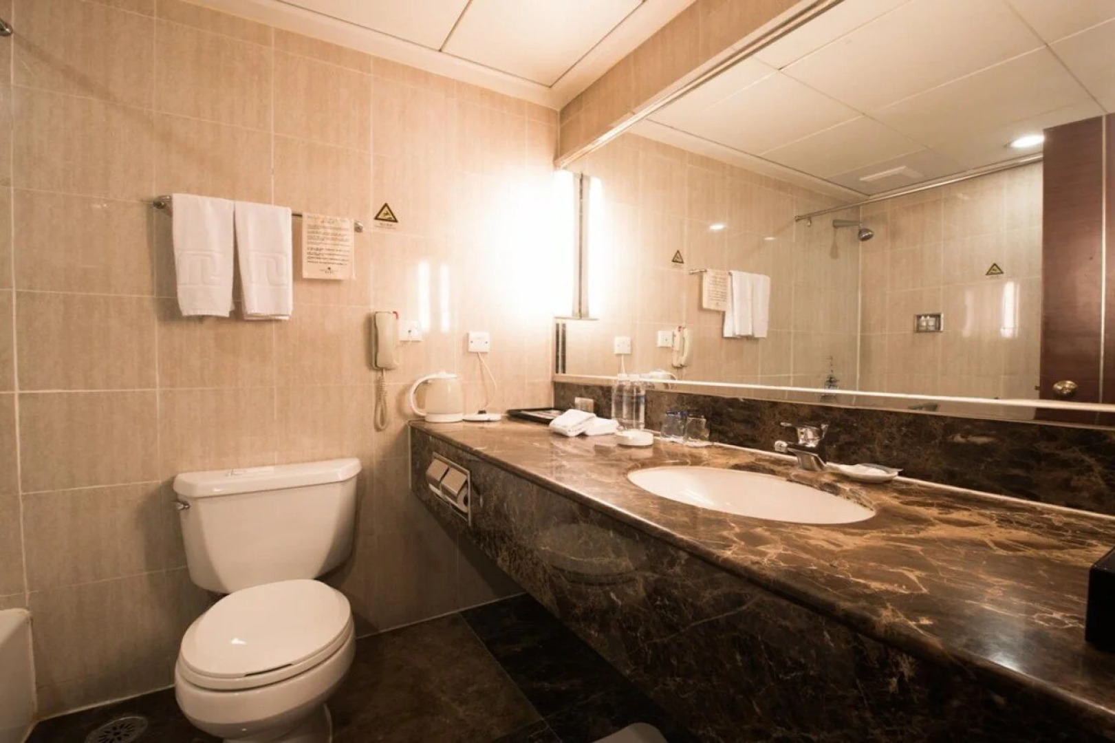 Regal Shanghai East Asia Hotel