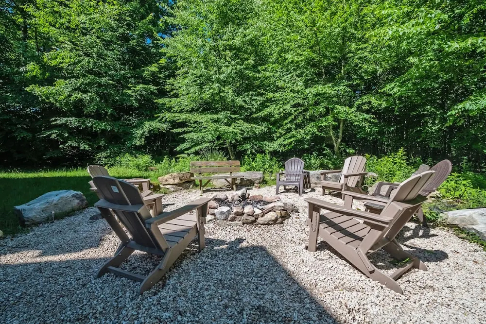 Rocky Adventures Five Bedroom Holiday Home