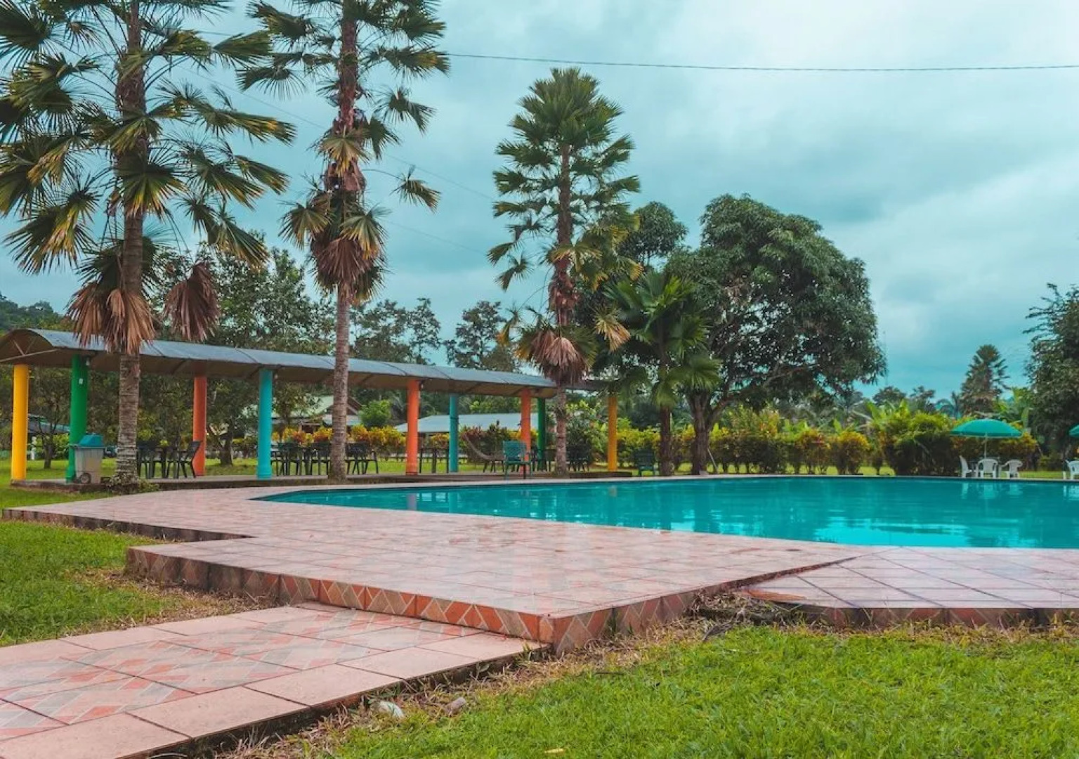 Puerto Quito Lodge By Dot Light