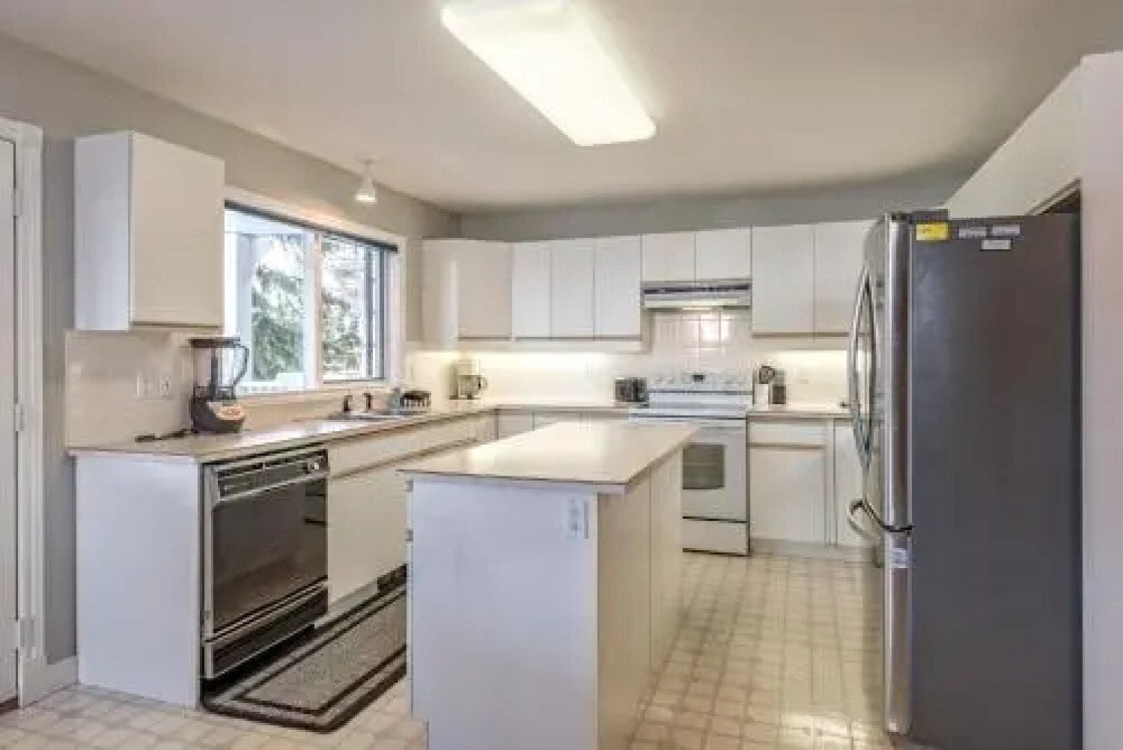 Sunset Peak - 3 Bed / 4 Bath Home