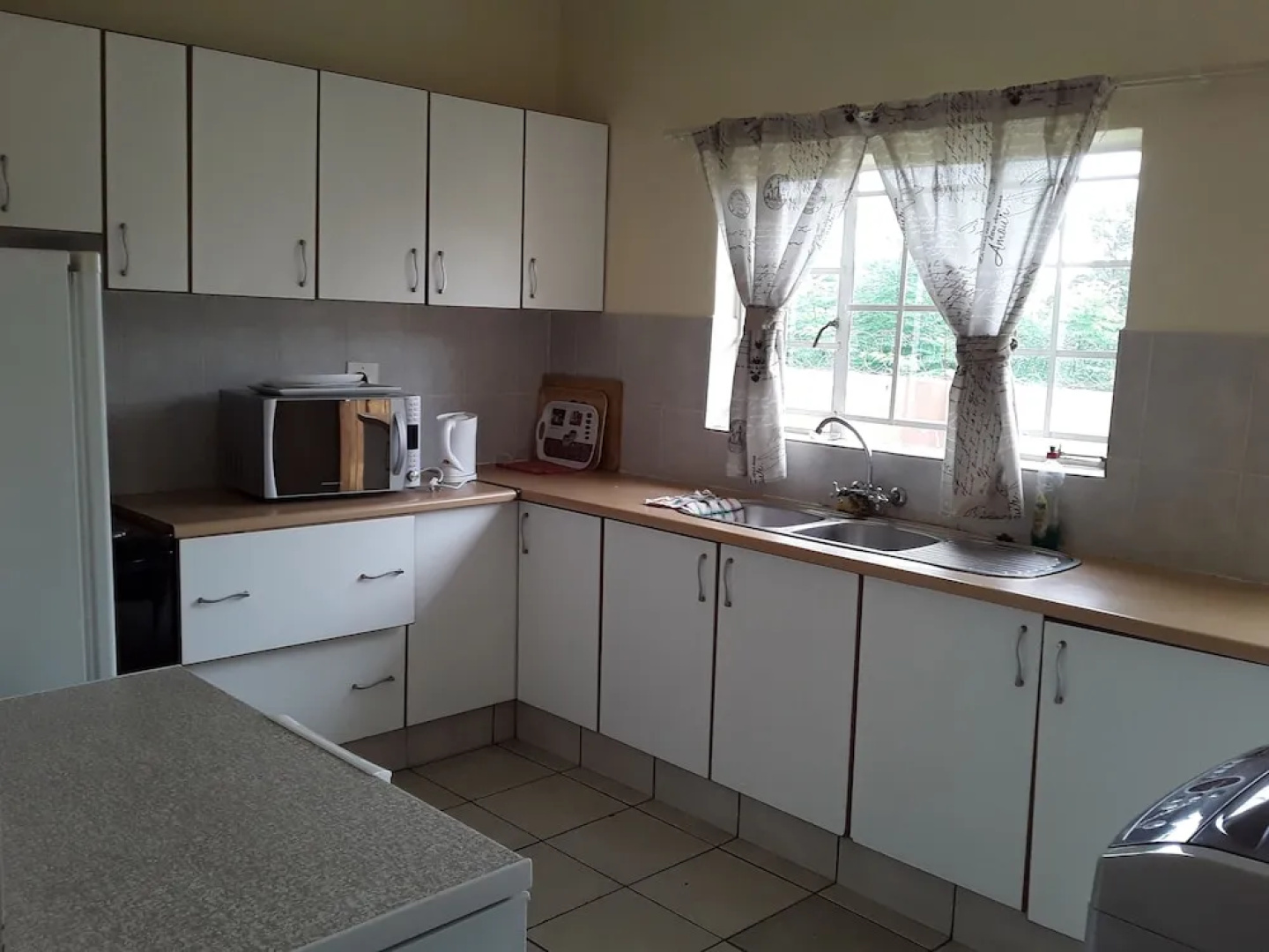 Vuya Nathi Bed & Breakfast