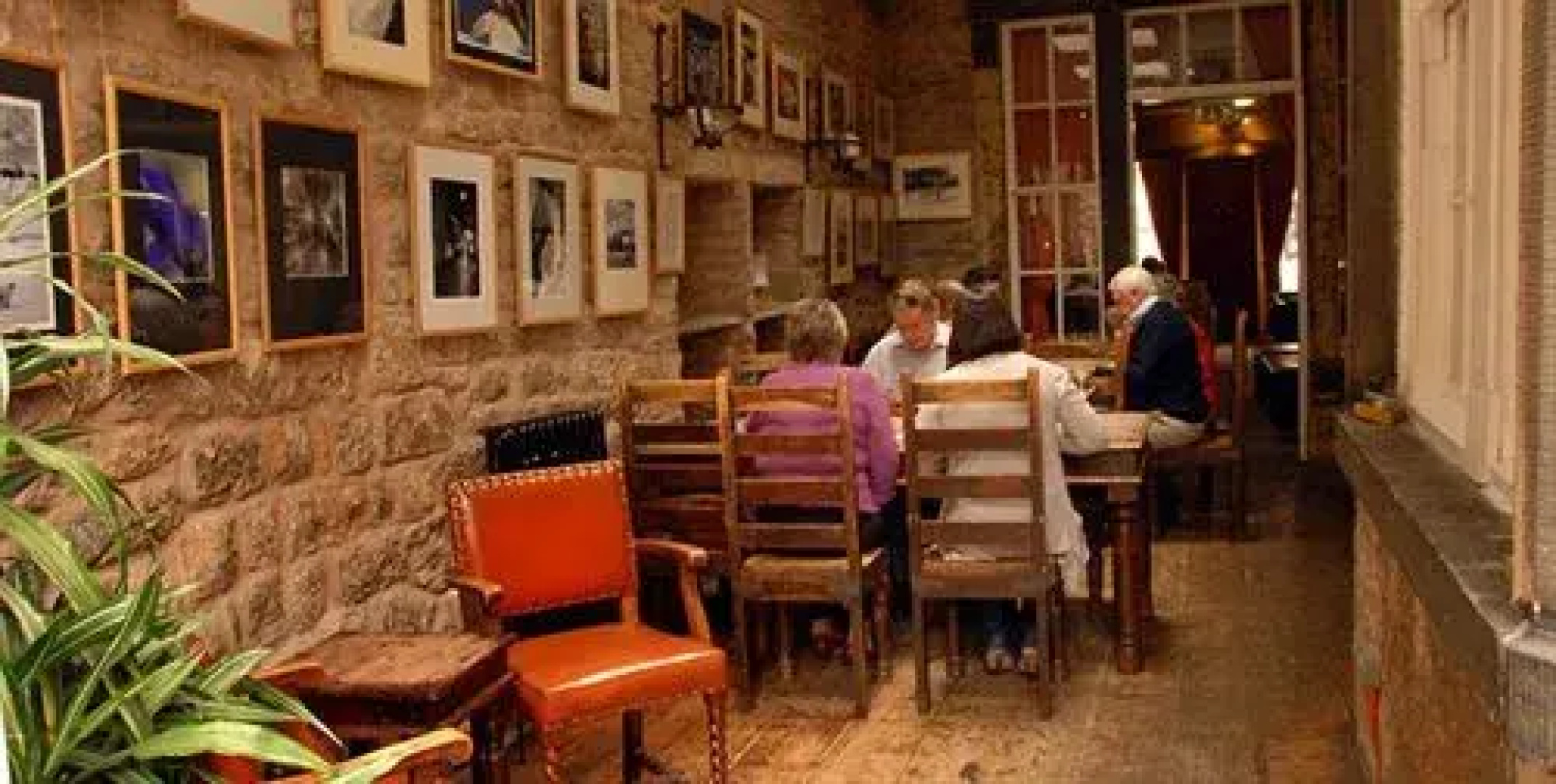 The Sun Hotel & Bar