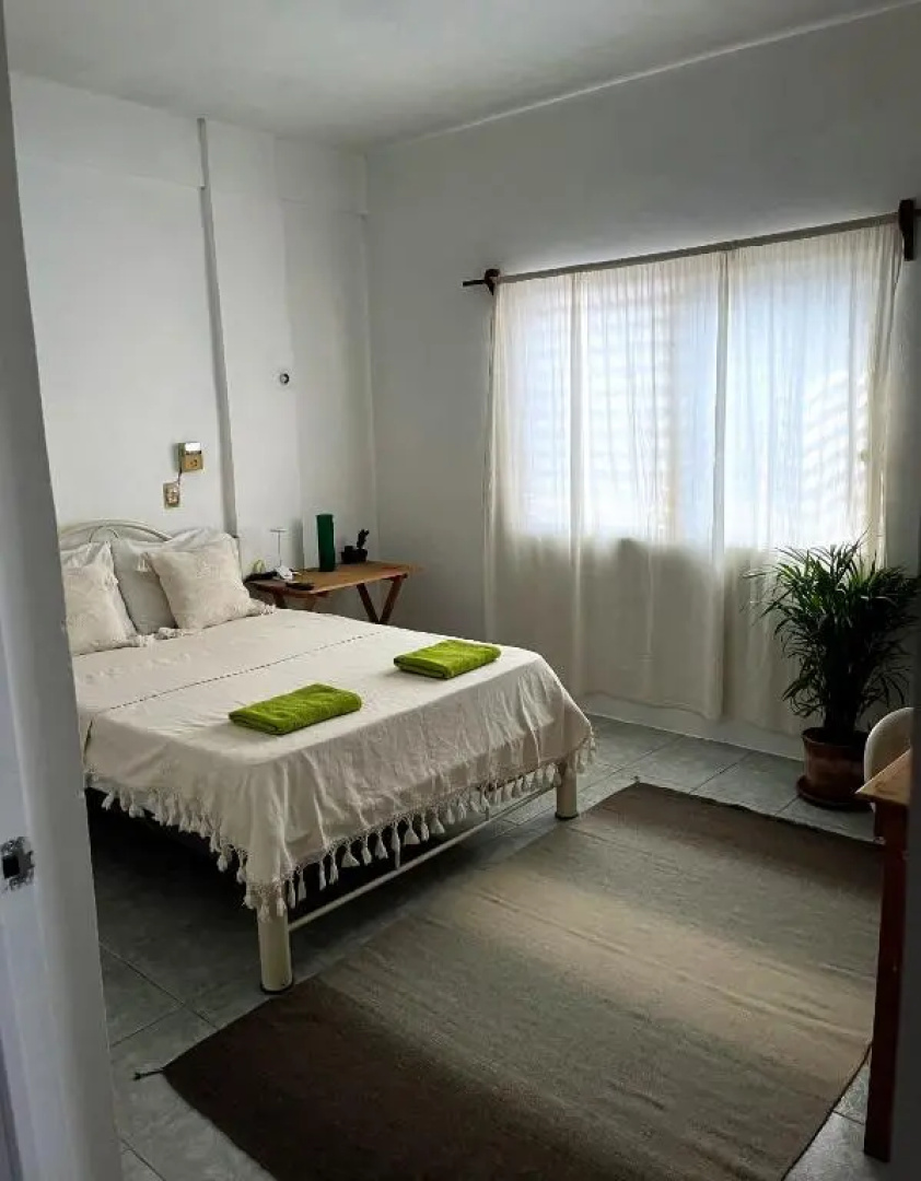 HomeStay Pochutla- Double Bed With Shared Bathroom in Private Home. Excellent Location, Wifi