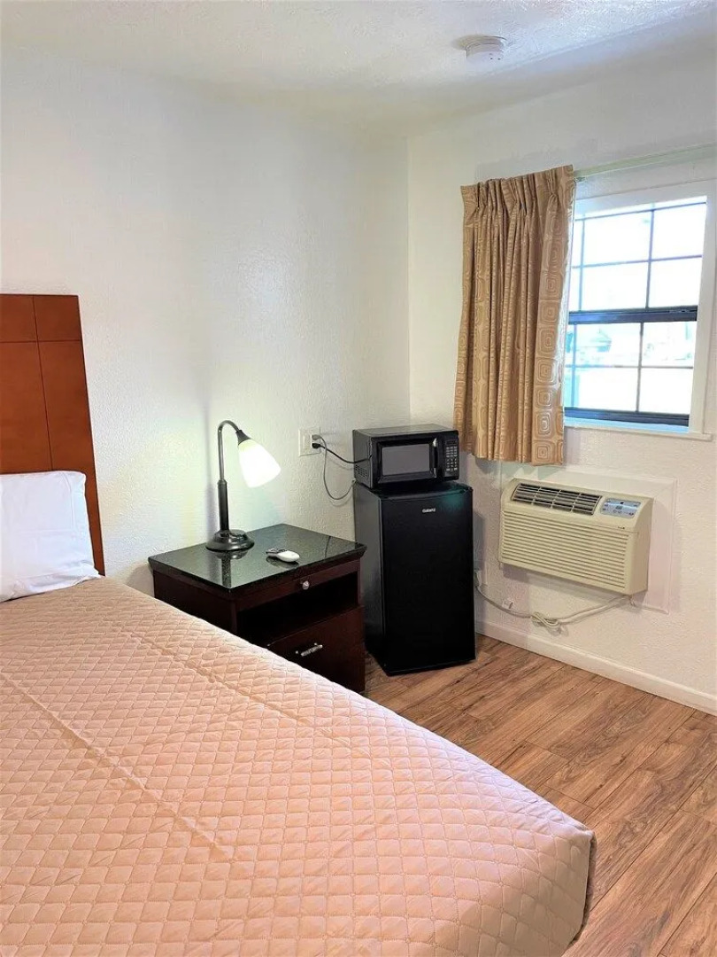 Budget Inn Giddings by Mukhi Hotels