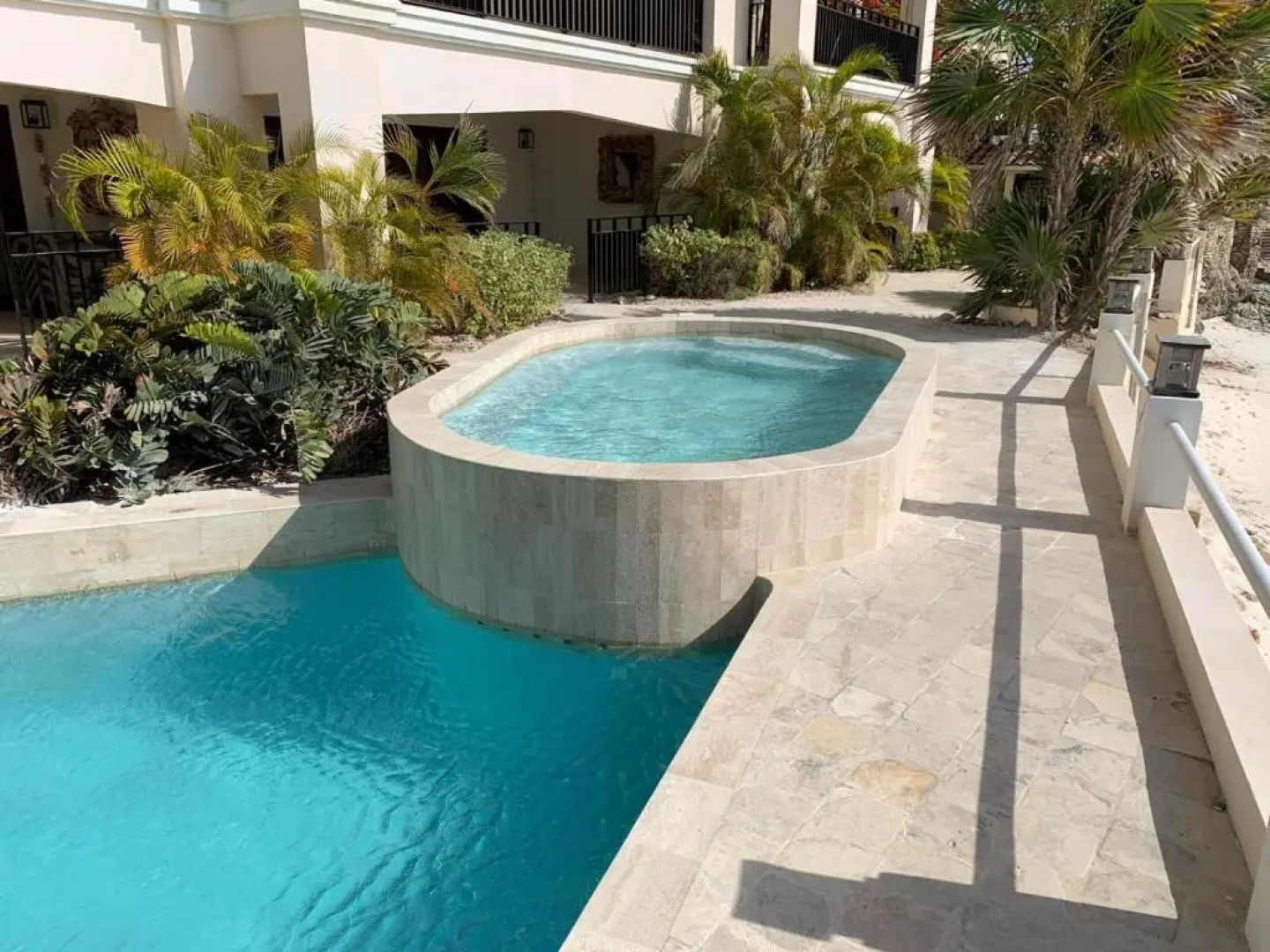 Bellevue Beach Apartments 5