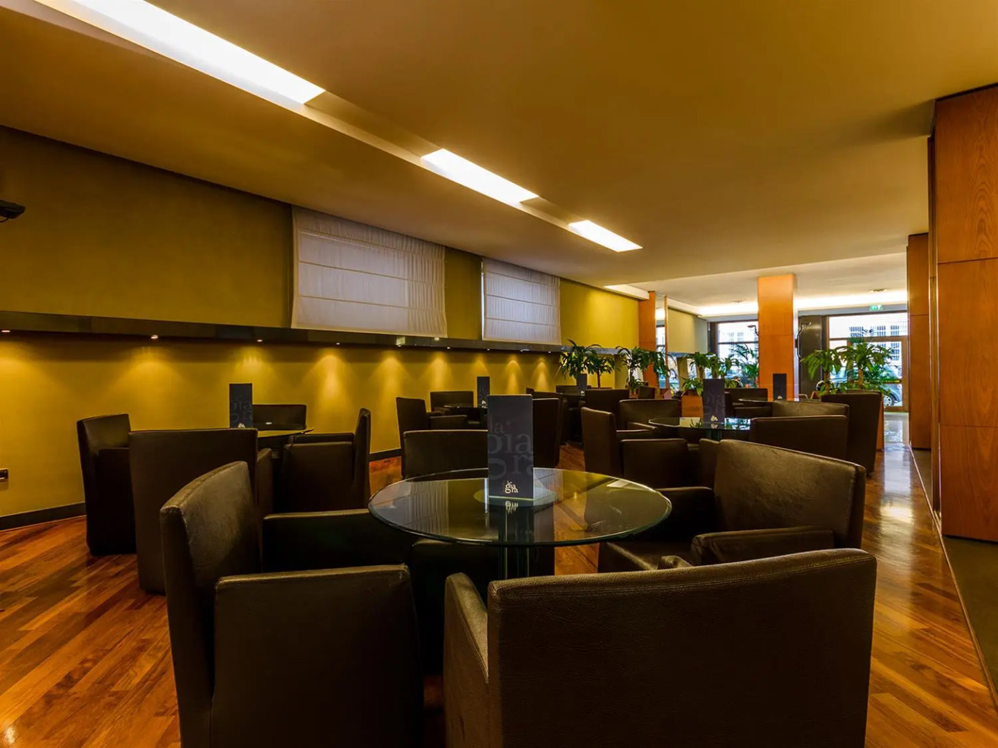 Отель Exe Majestic