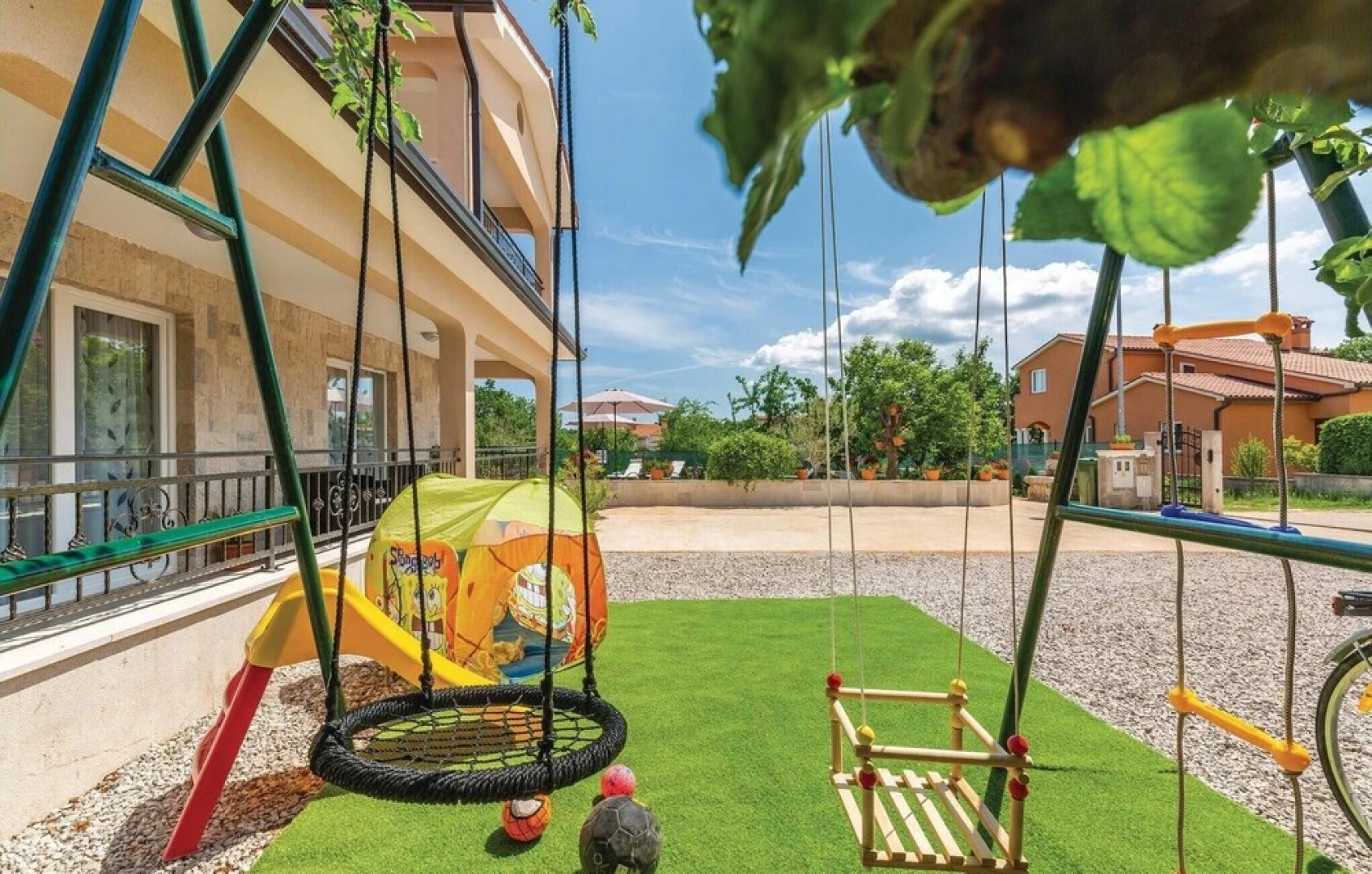 Stunning Home in Nedescina With Wifi and 4 Bedrooms