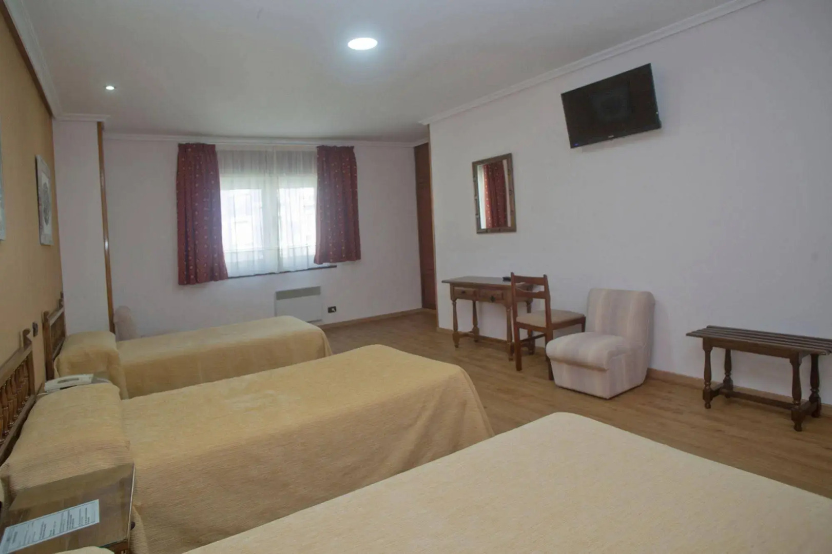 Hospedium Hotel La Marina