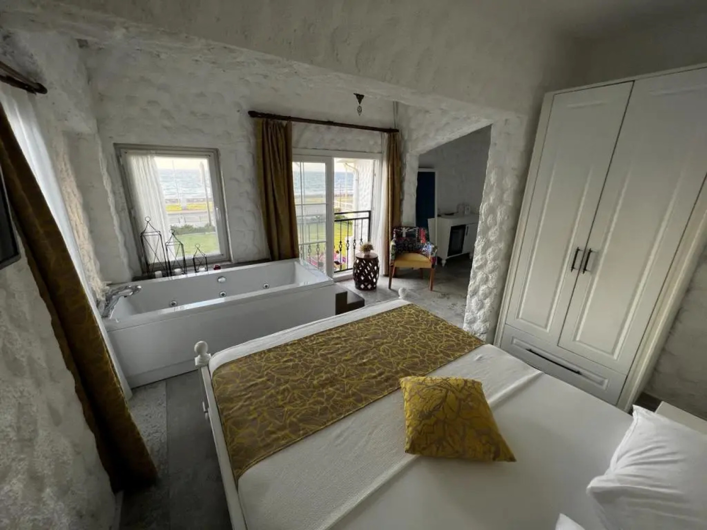 NYX Hotel Guzelbahce