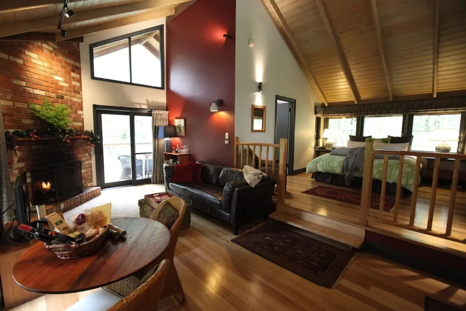 Woodlands Rainforest Retreat