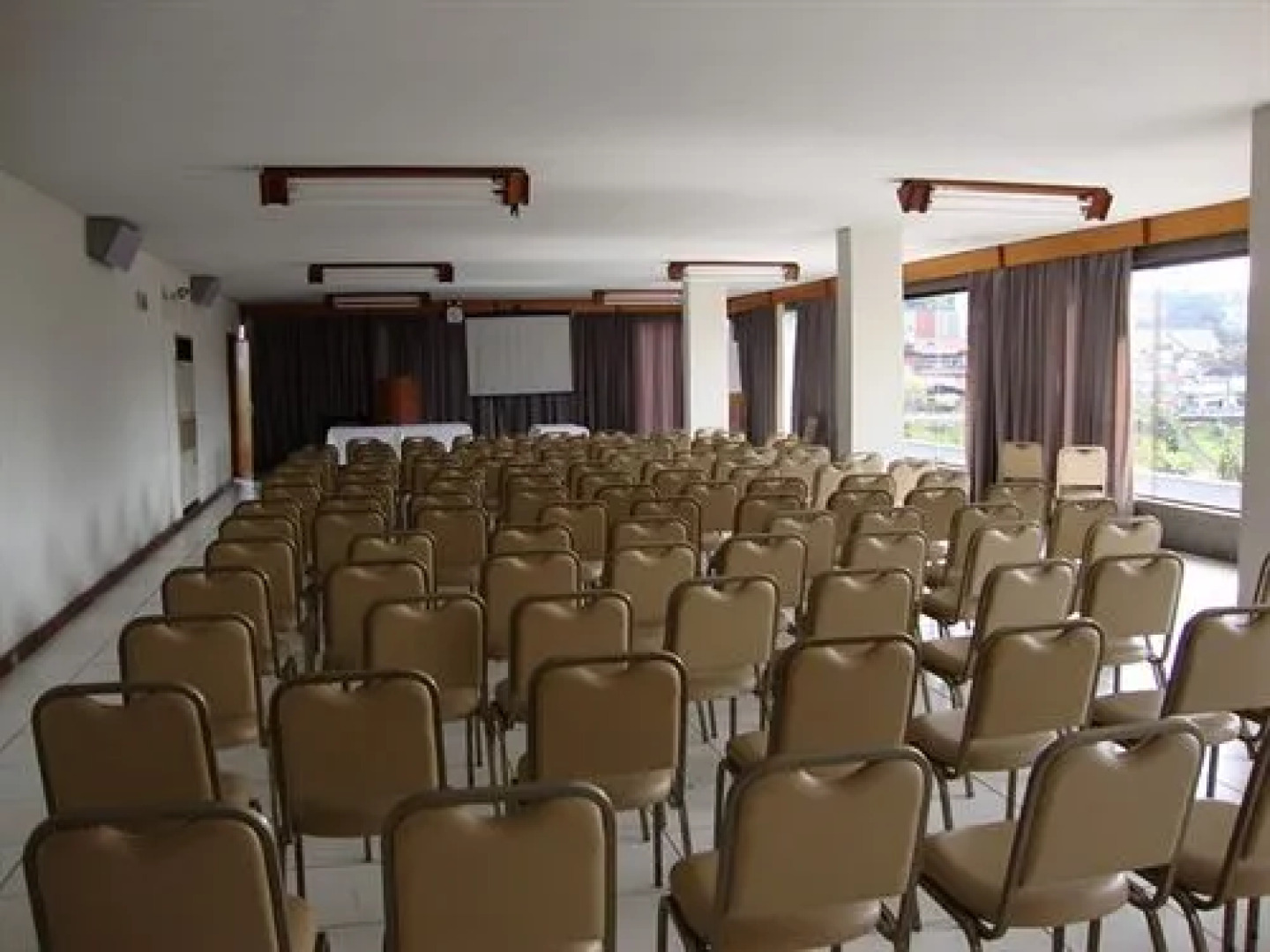 Blumenau Tower by Castelo Itaipava