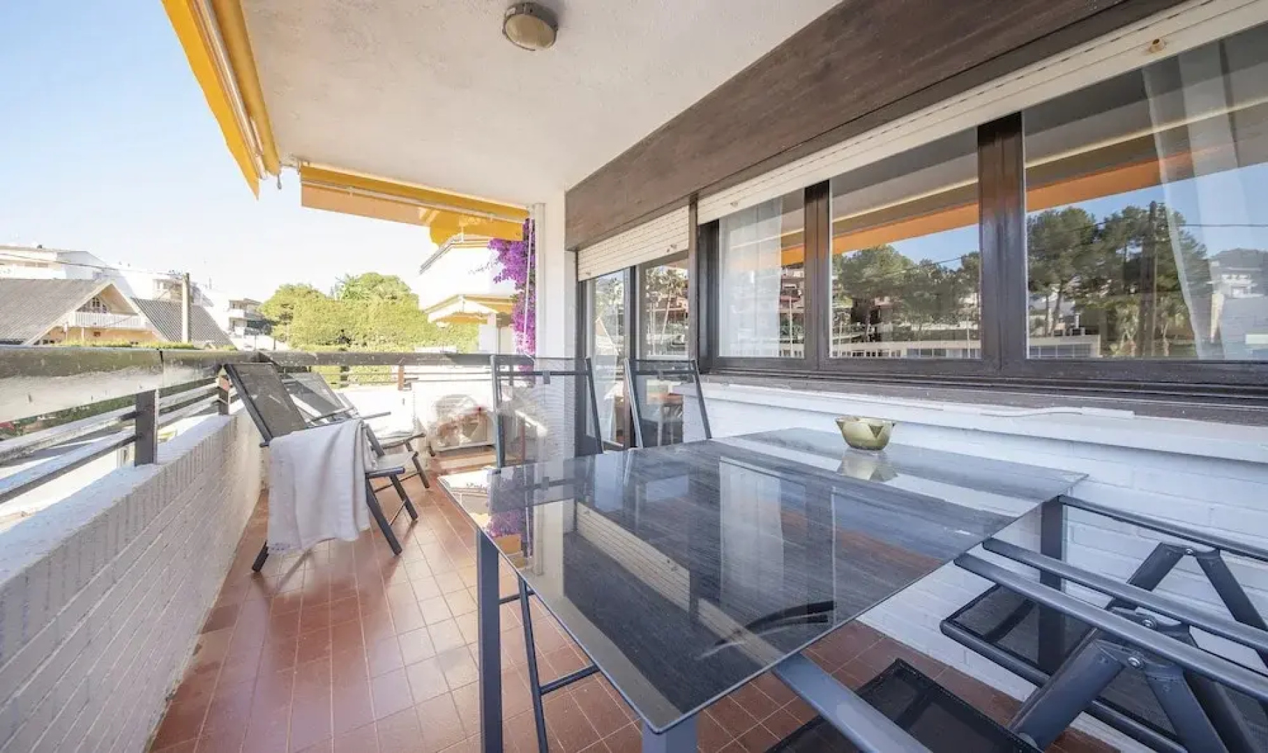 Tennis Apartment TVL 105