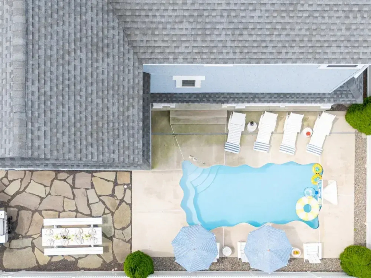 Spacious 6BR Beach Home With Elevator Decks - Ideal for Family Holidays Winter Escapes