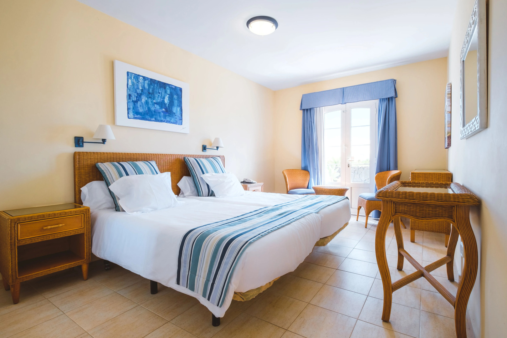 Apartamentos LIVVO Coloradamar