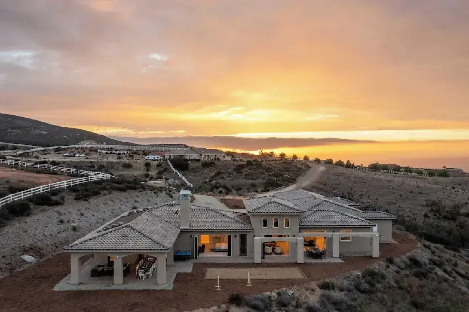 Malbec by Avantstay Incredible Estate w/ Panoramic Views & Bocce Ball Court!