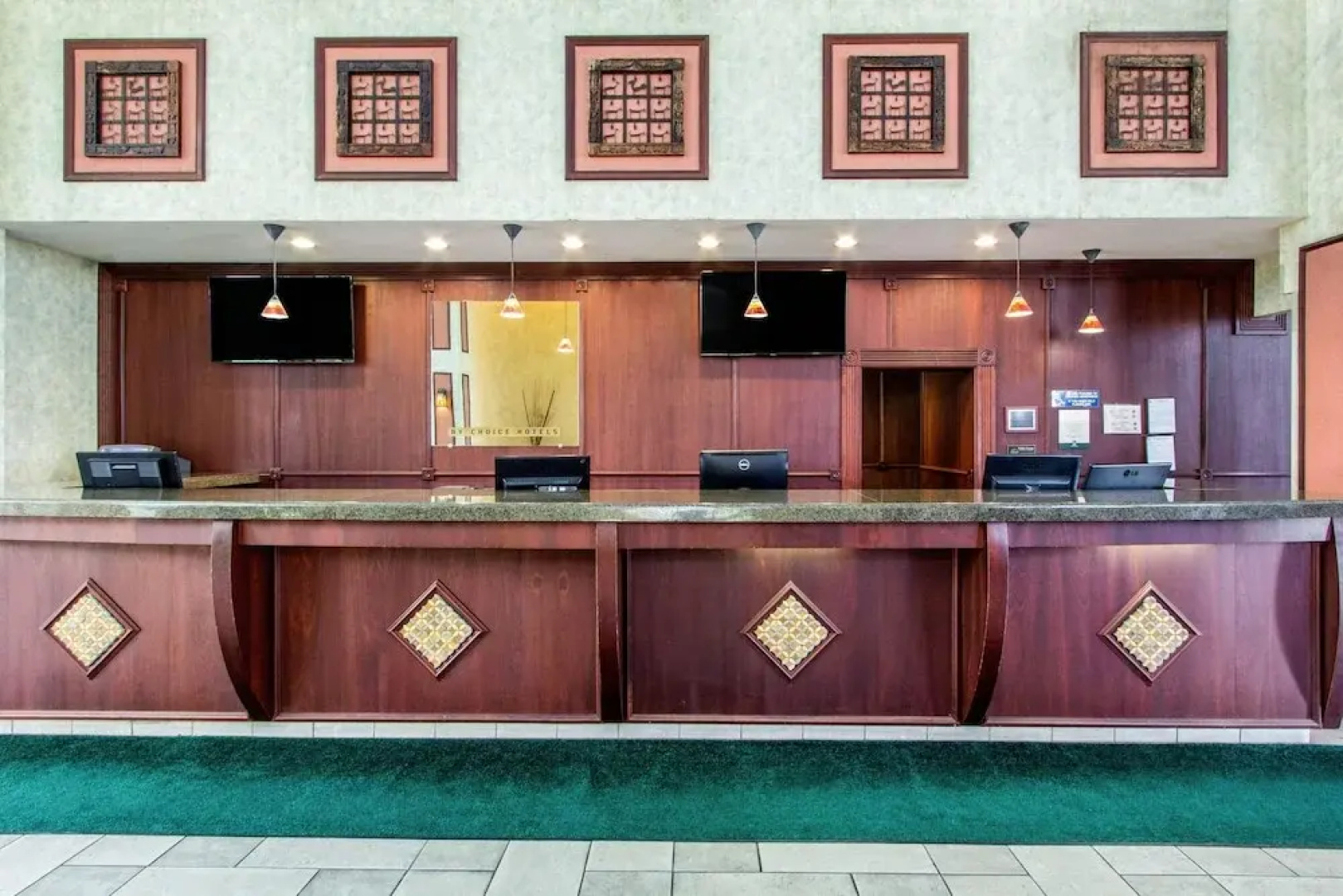 Clarion Hotel & Conference Center Tampa