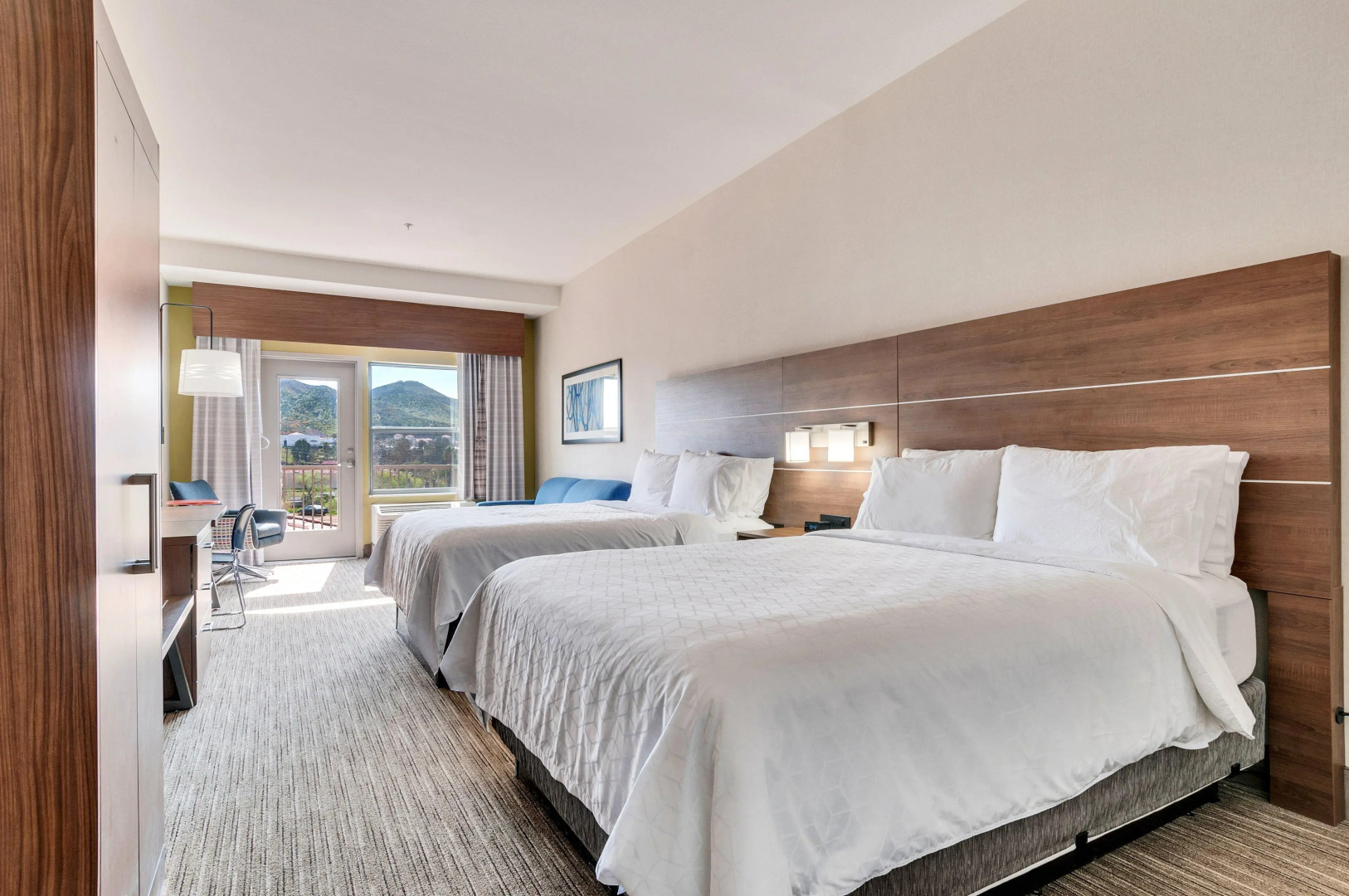 Holiday Inn Express & Suites, Lake Elsinore by IHG