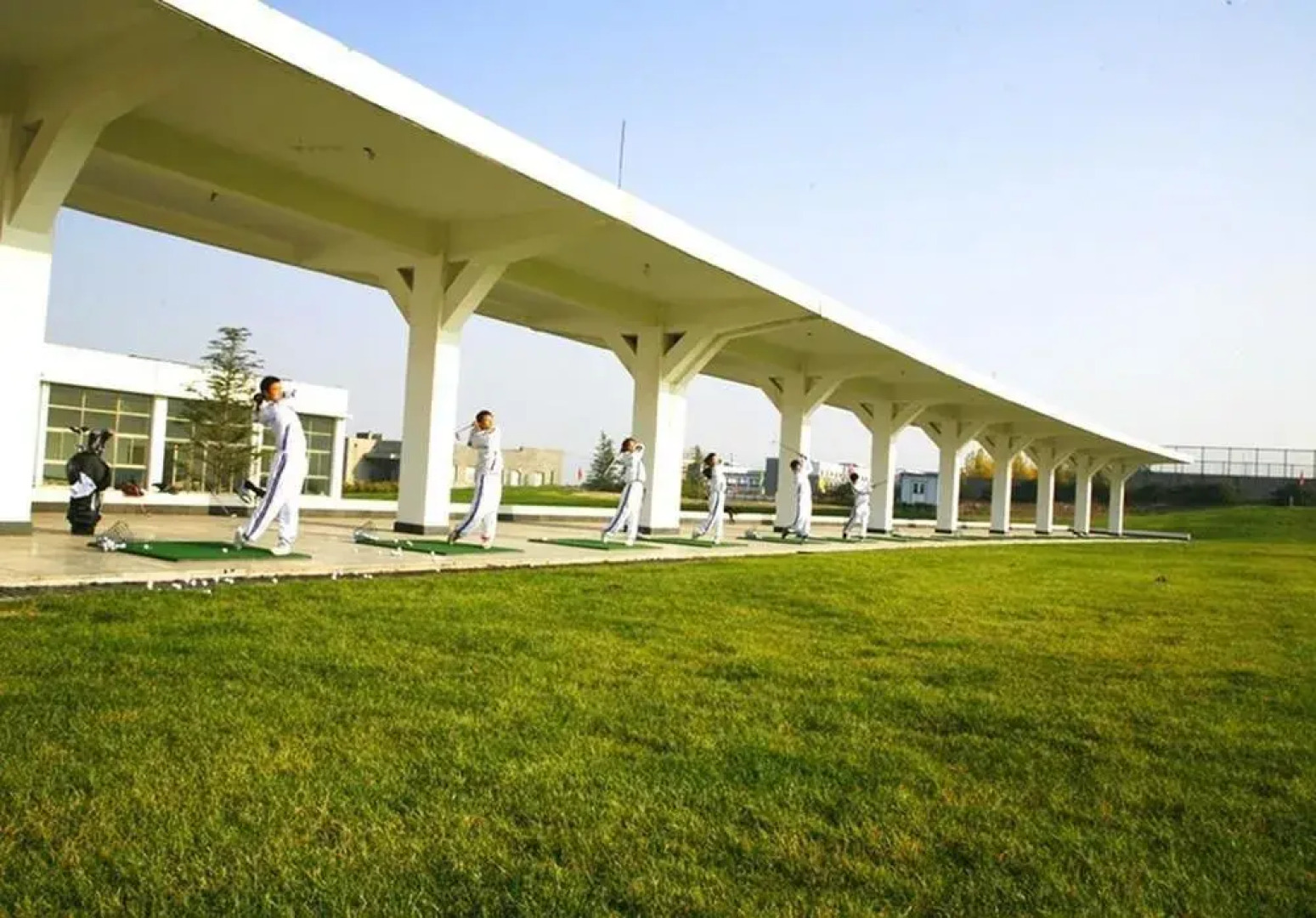 Grand River Garden Hotel