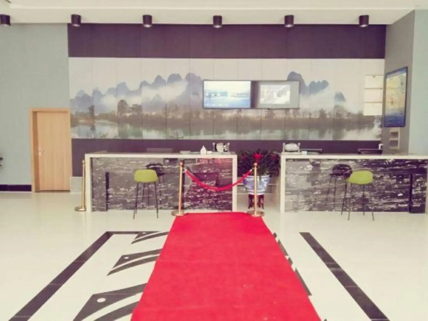 Xincun Holiday Hotel