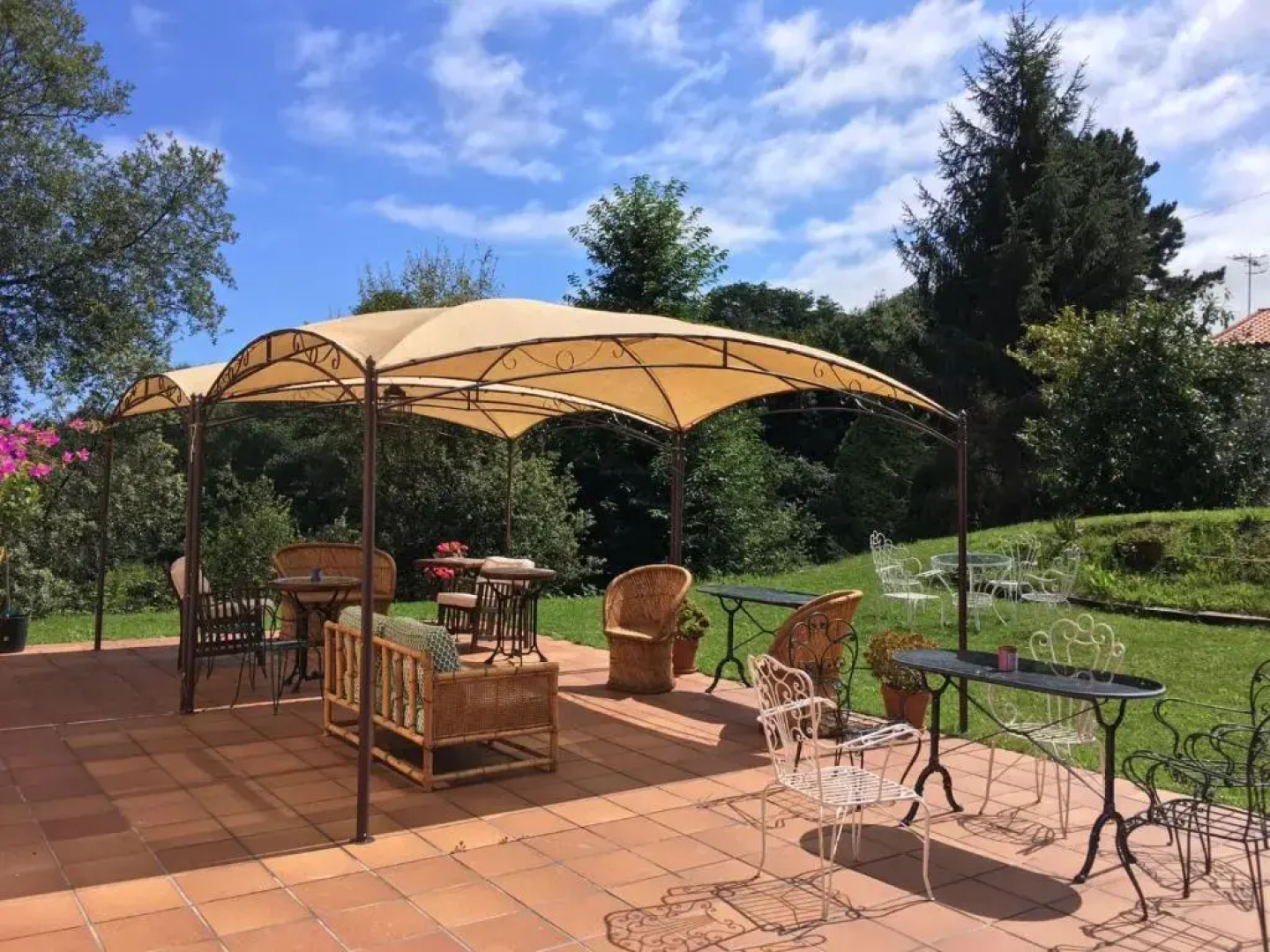 La Casa en el Camino