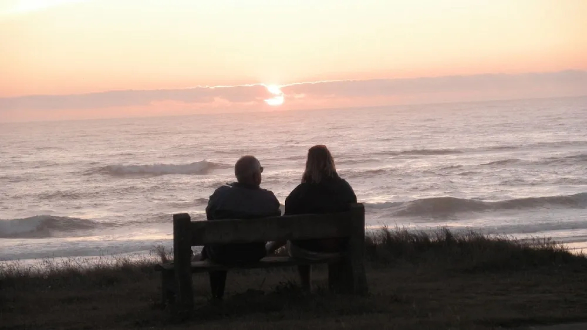 Tillicum Beach Motel (Deane's Oceanfront Lodge)