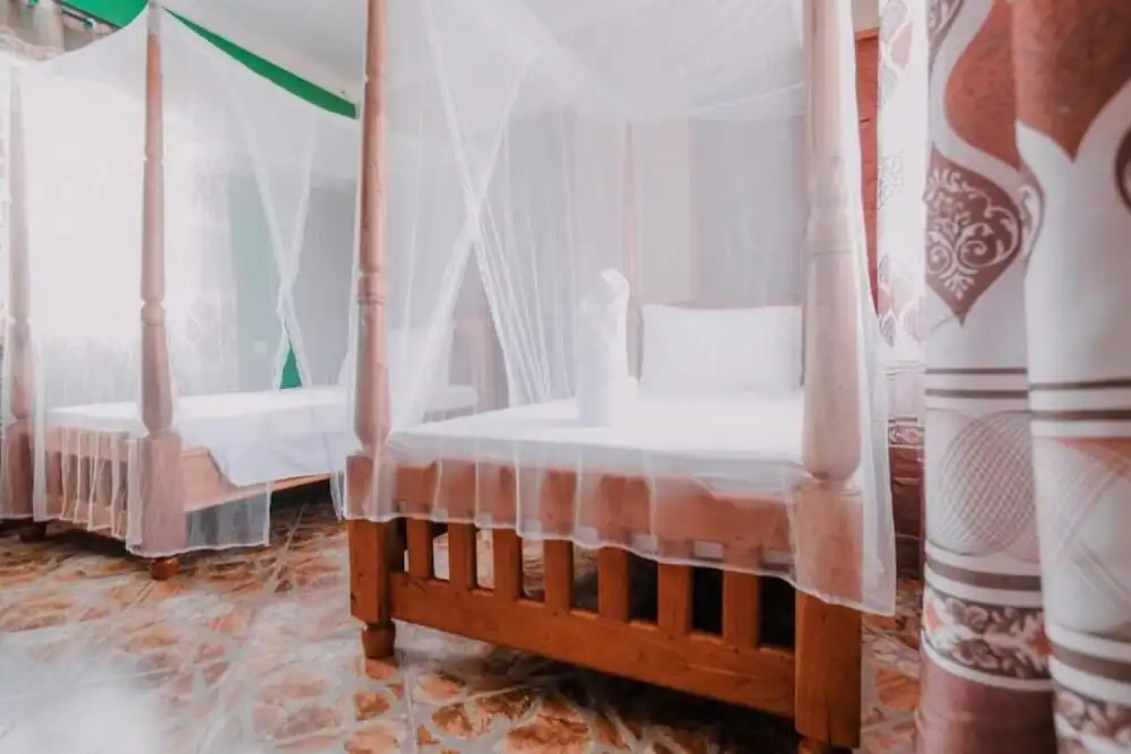 Mantis Lodge & Camping Site